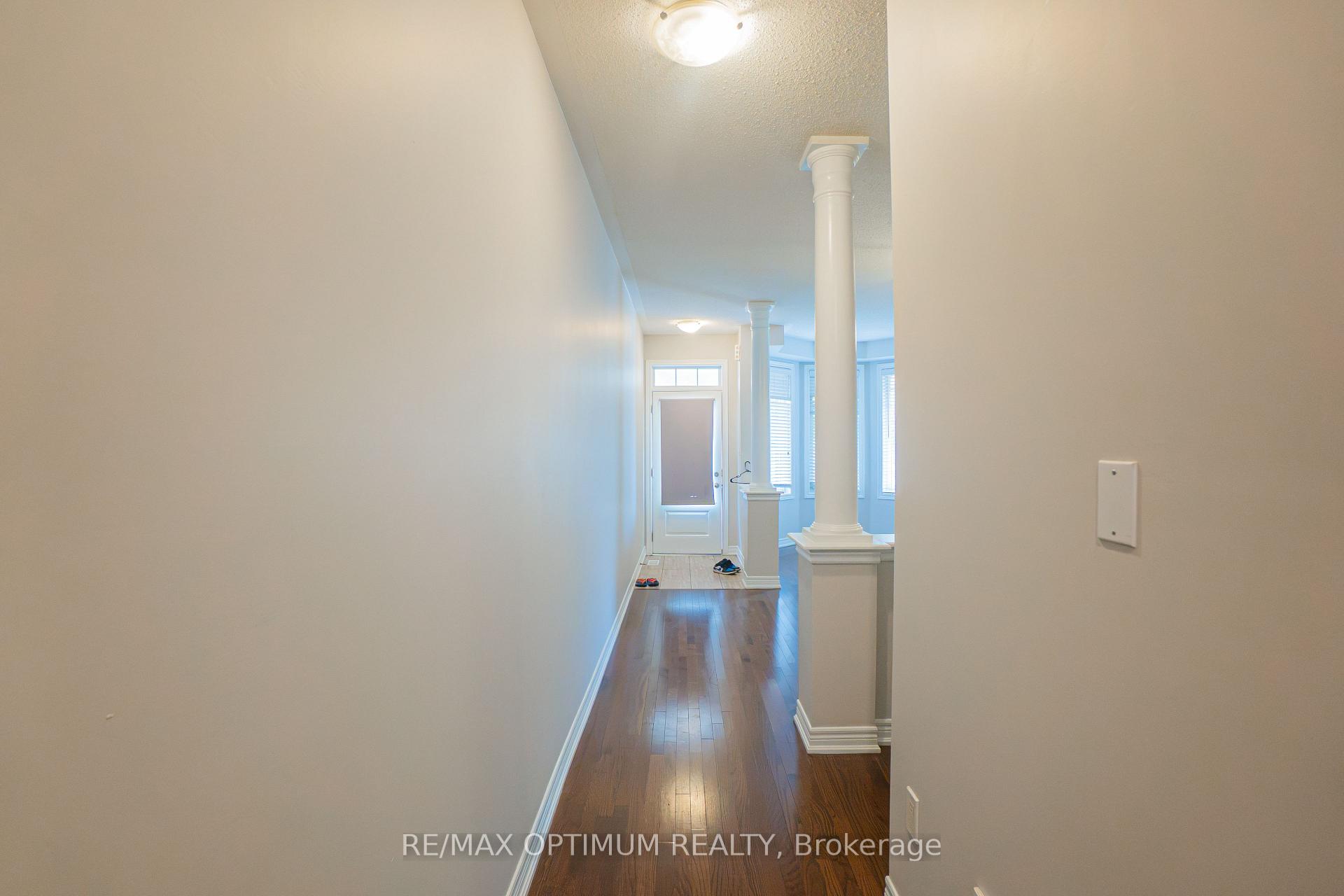 Photo 5 of 23 Merrickville Way, Brampton, Bram West — HOMEH