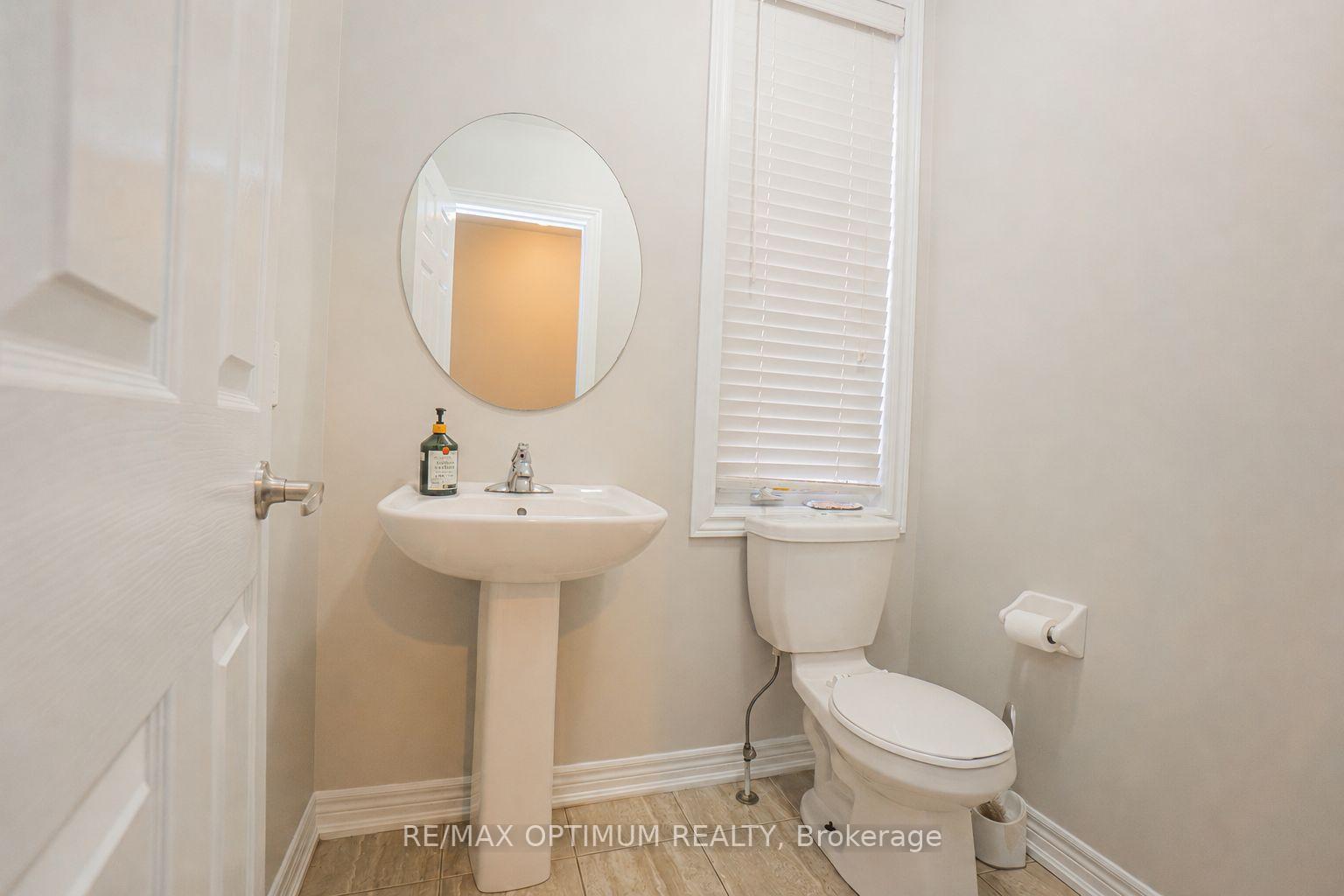 Photo 13 of 23 Merrickville Way, Brampton, Bram West — HOMEH