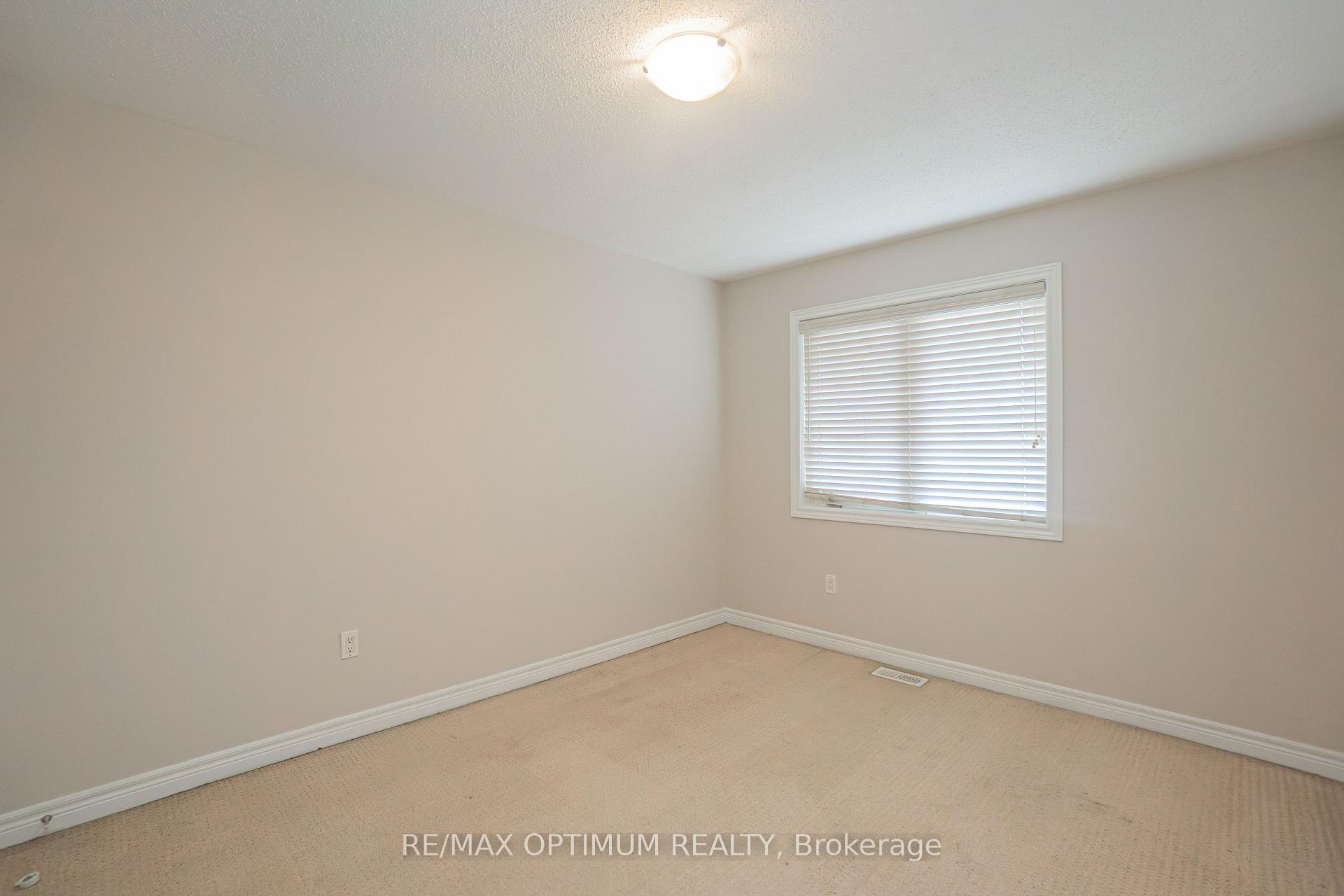 Photo 17 of 23 Merrickville Way, Brampton, Bram West — HOMEH