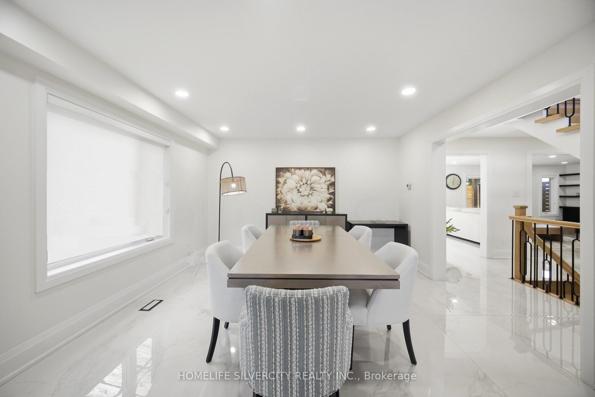Photo 10 of 15 Estateview Circle, Brampton, Toronto Gore Rural Estate — HOMEH