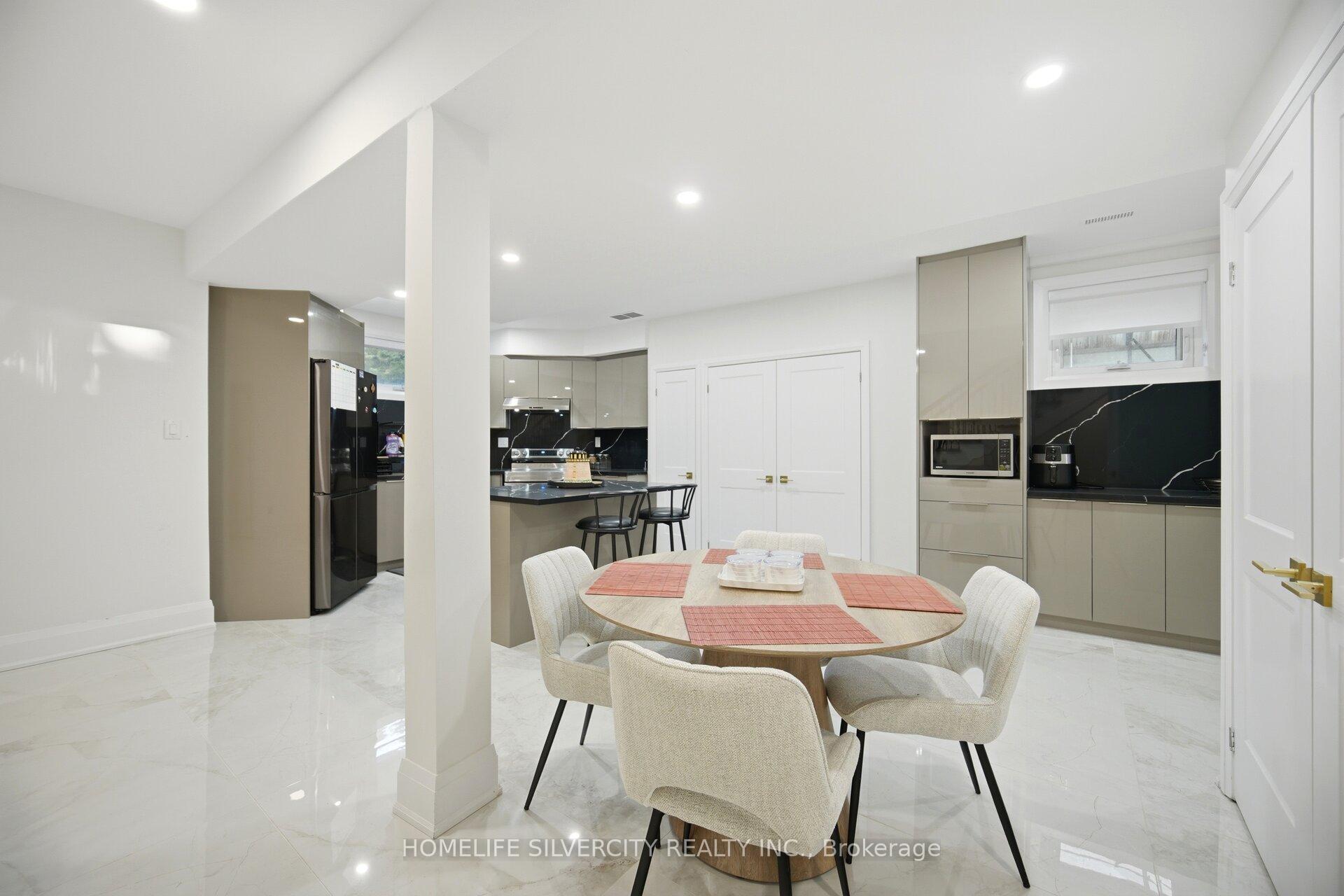 Photo 36 of 15 Estateview Circle, Brampton, Toronto Gore Rural Estate — HOMEH