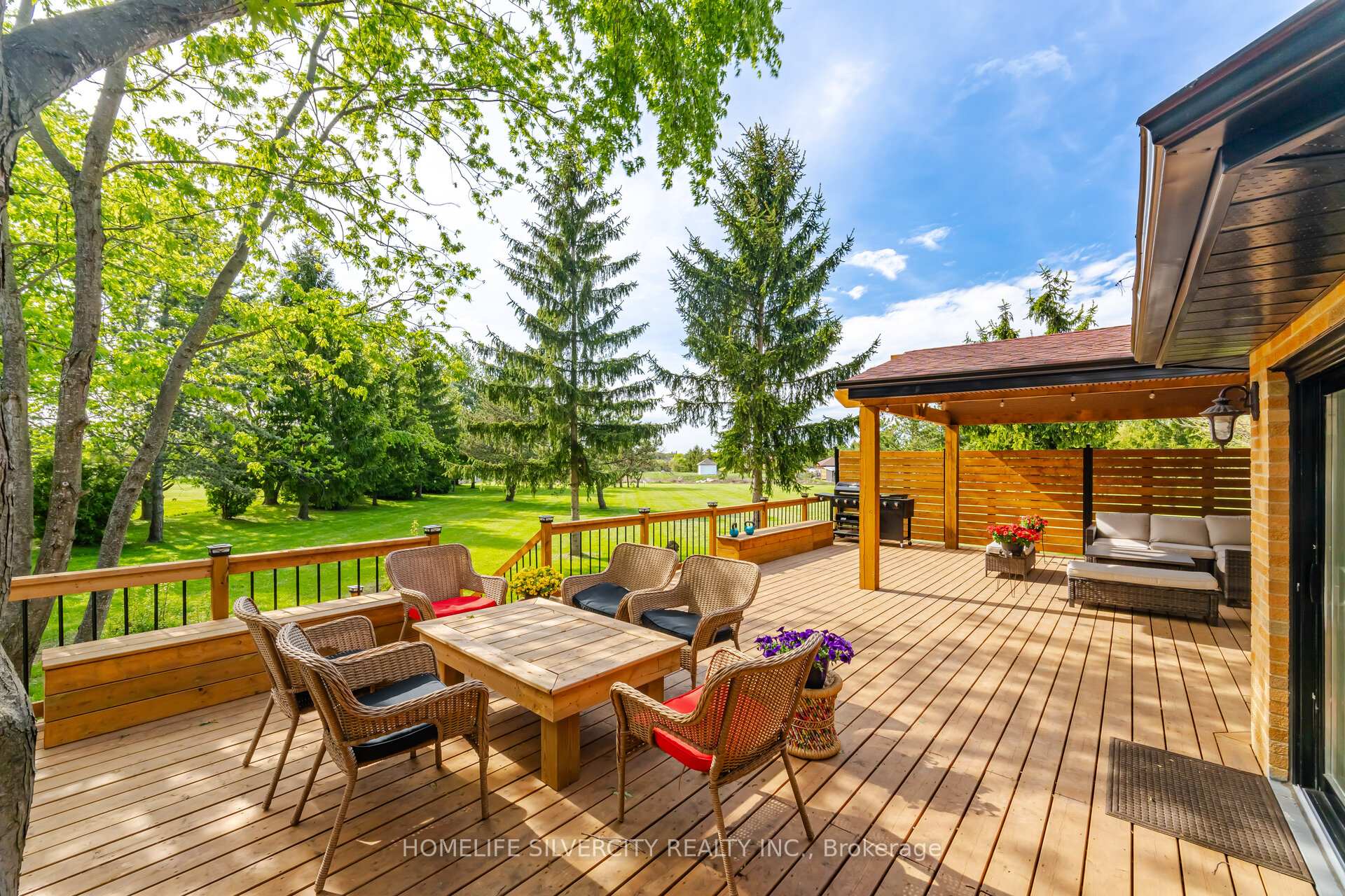 Photo 42 of 15 Estateview Circle, Brampton, Toronto Gore Rural Estate — HOMEH