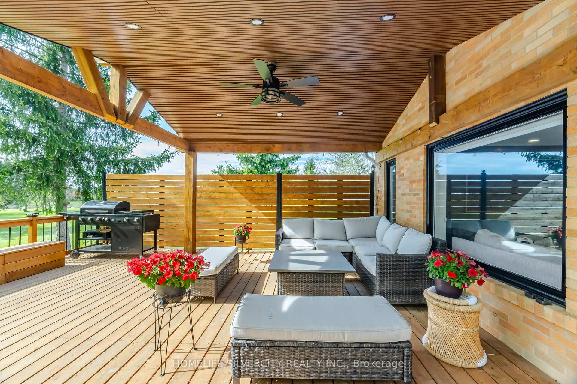 Photo 43 of 15 Estateview Circle, Brampton, Toronto Gore Rural Estate — HOMEH