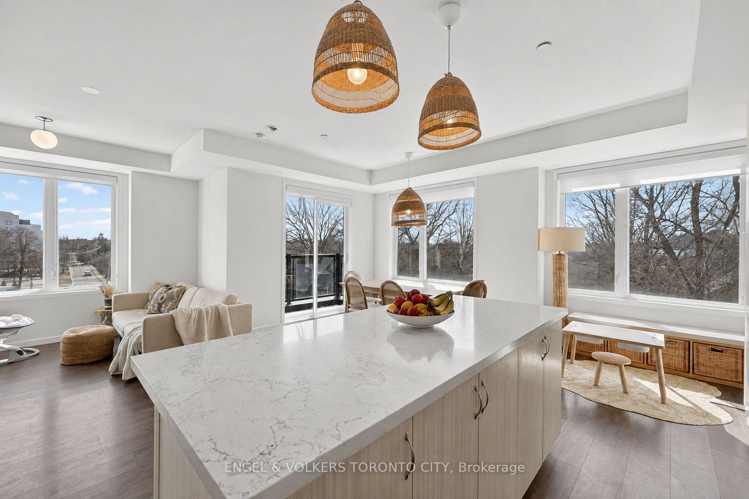 Photo 6 of Unit 42, 300 Alex Gardner Circle, Aurora, Aurora Heights — HOMEH