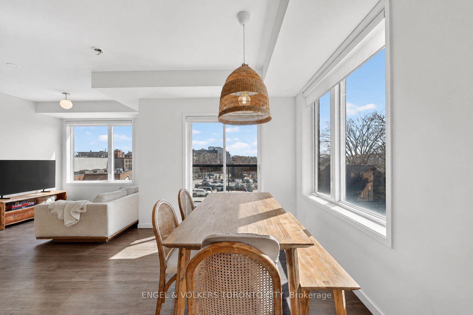 Photo 18 of Unit 42, 300 Alex Gardner Circle, Aurora, Aurora Heights — HOMEH