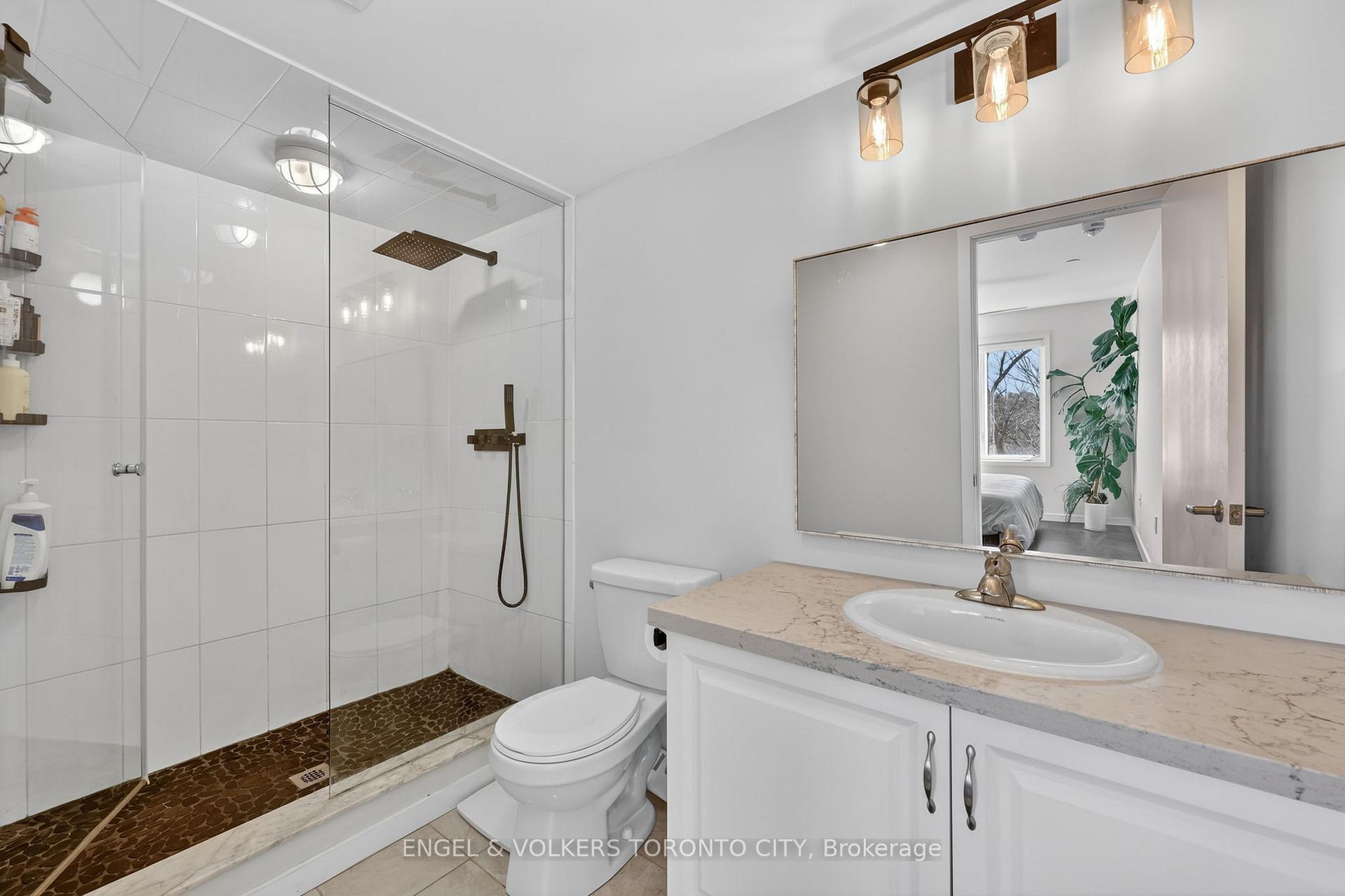 Photo 26 of Unit 42, 300 Alex Gardner Circle, Aurora, Aurora Heights — HOMEH
