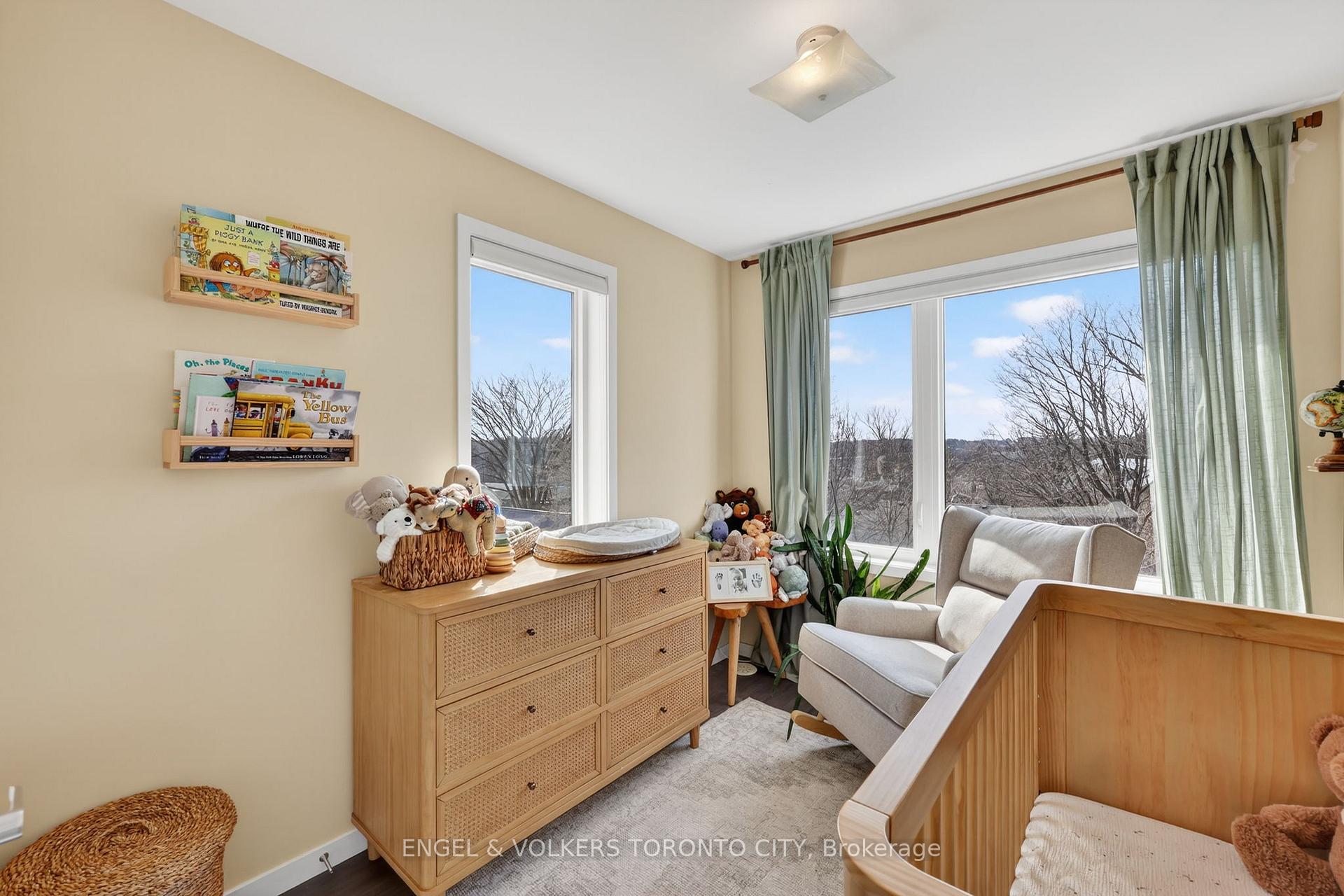 Photo 27 of Unit 42, 300 Alex Gardner Circle, Aurora, Aurora Heights — HOMEH