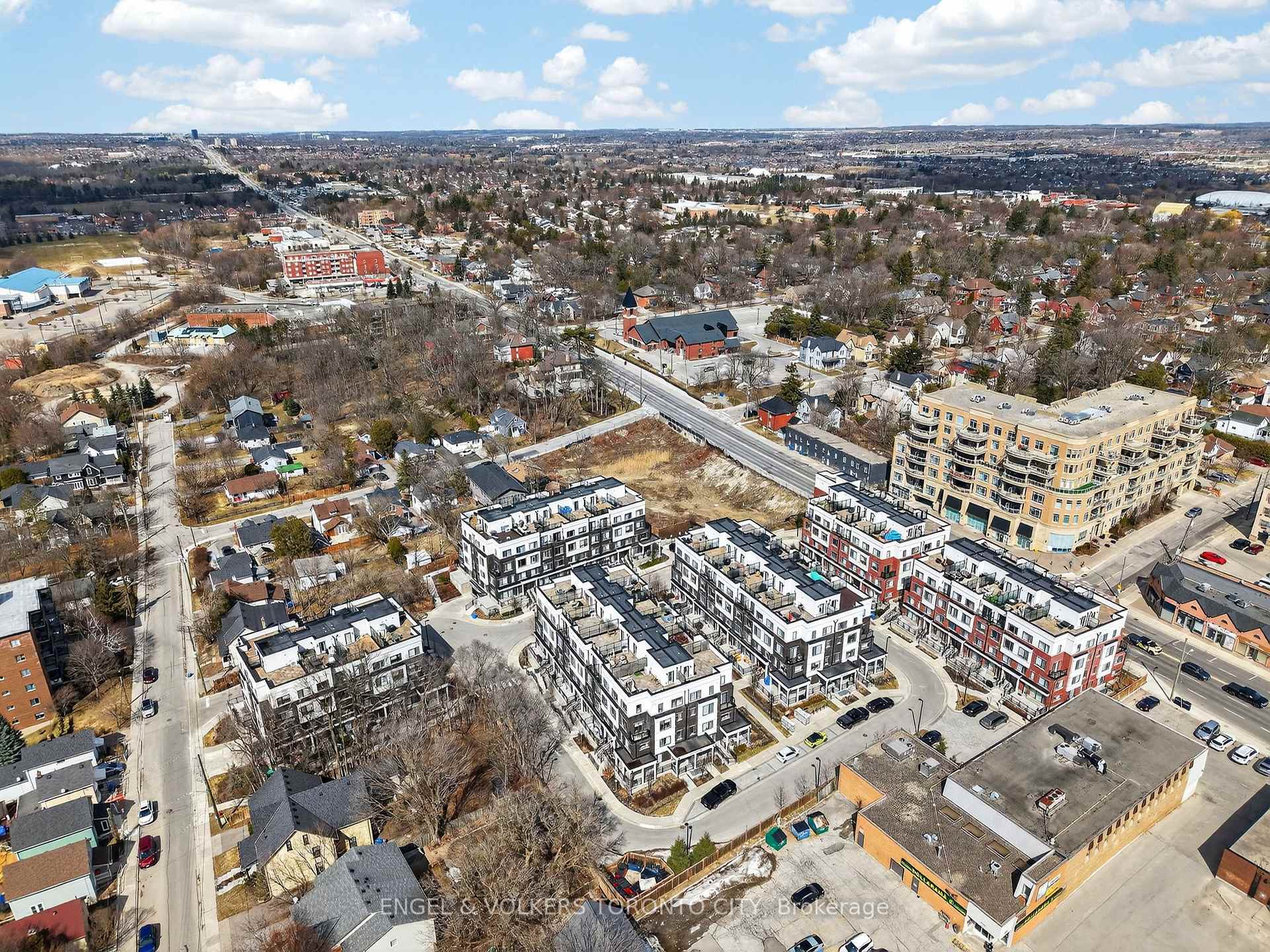 Photo 42 of Unit 42, 300 Alex Gardner Circle, Aurora, Aurora Heights — HOMEH
