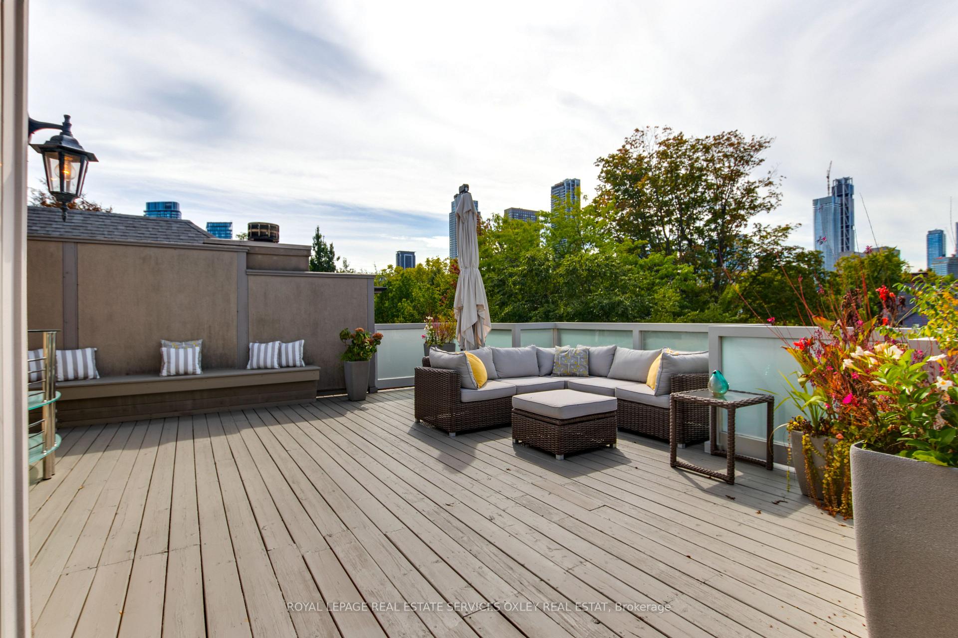 Photo 75 of 155 South Drive, Toronto, Rosedale-Moore Park — HOMEH