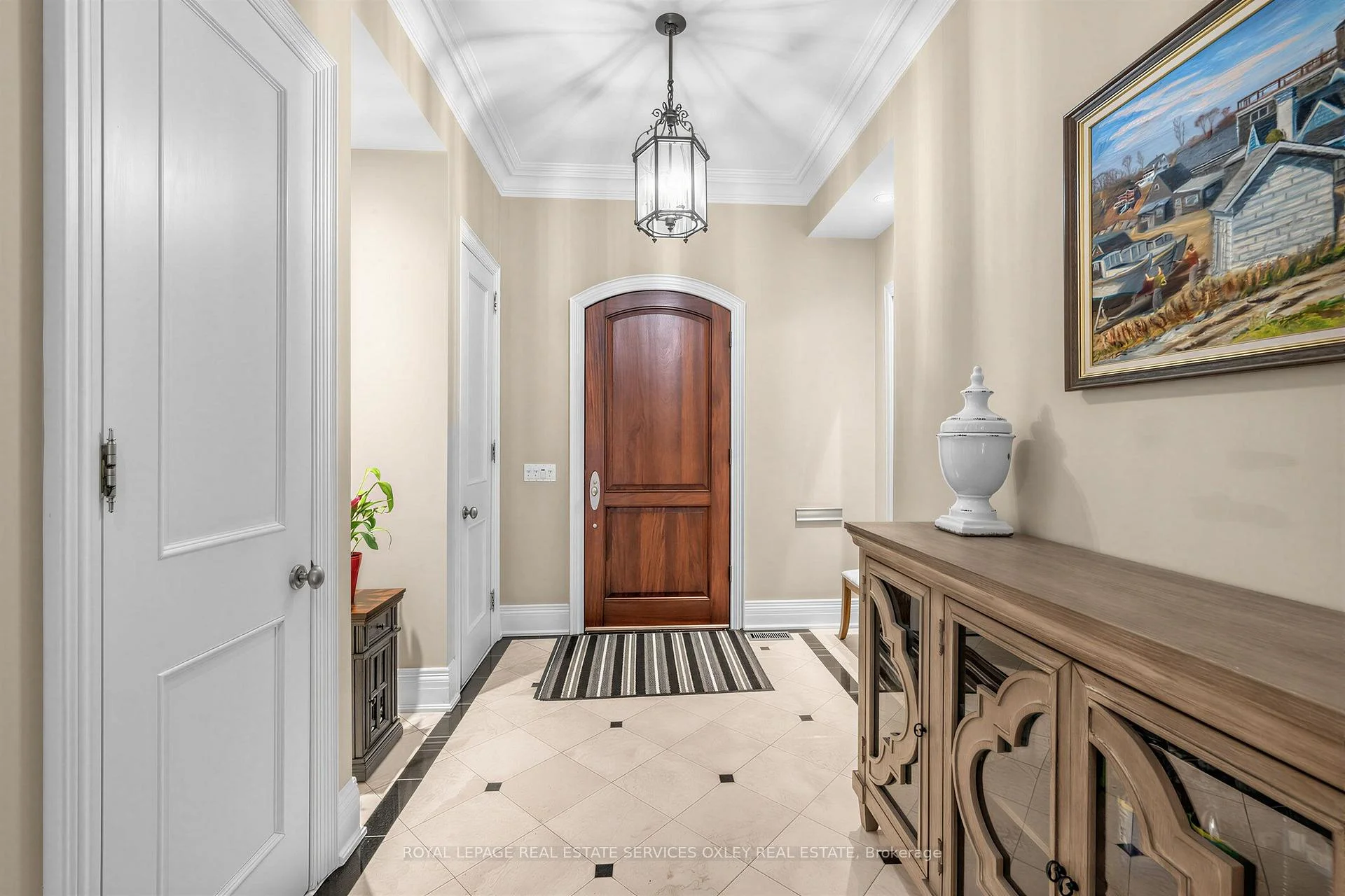 Photo 3 of 155 South Drive, Toronto, Rosedale-Moore Park — HOMEH