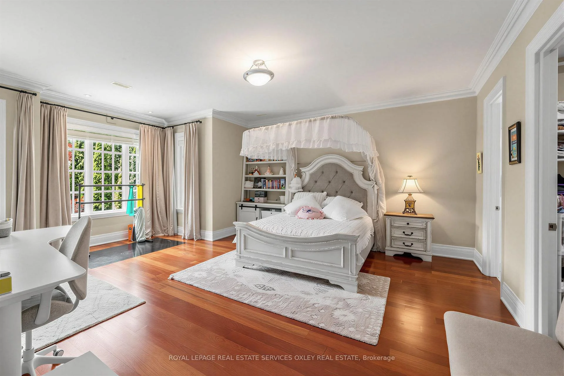 Photo 20 of 155 South Drive, Toronto, Rosedale-Moore Park — HOMEH