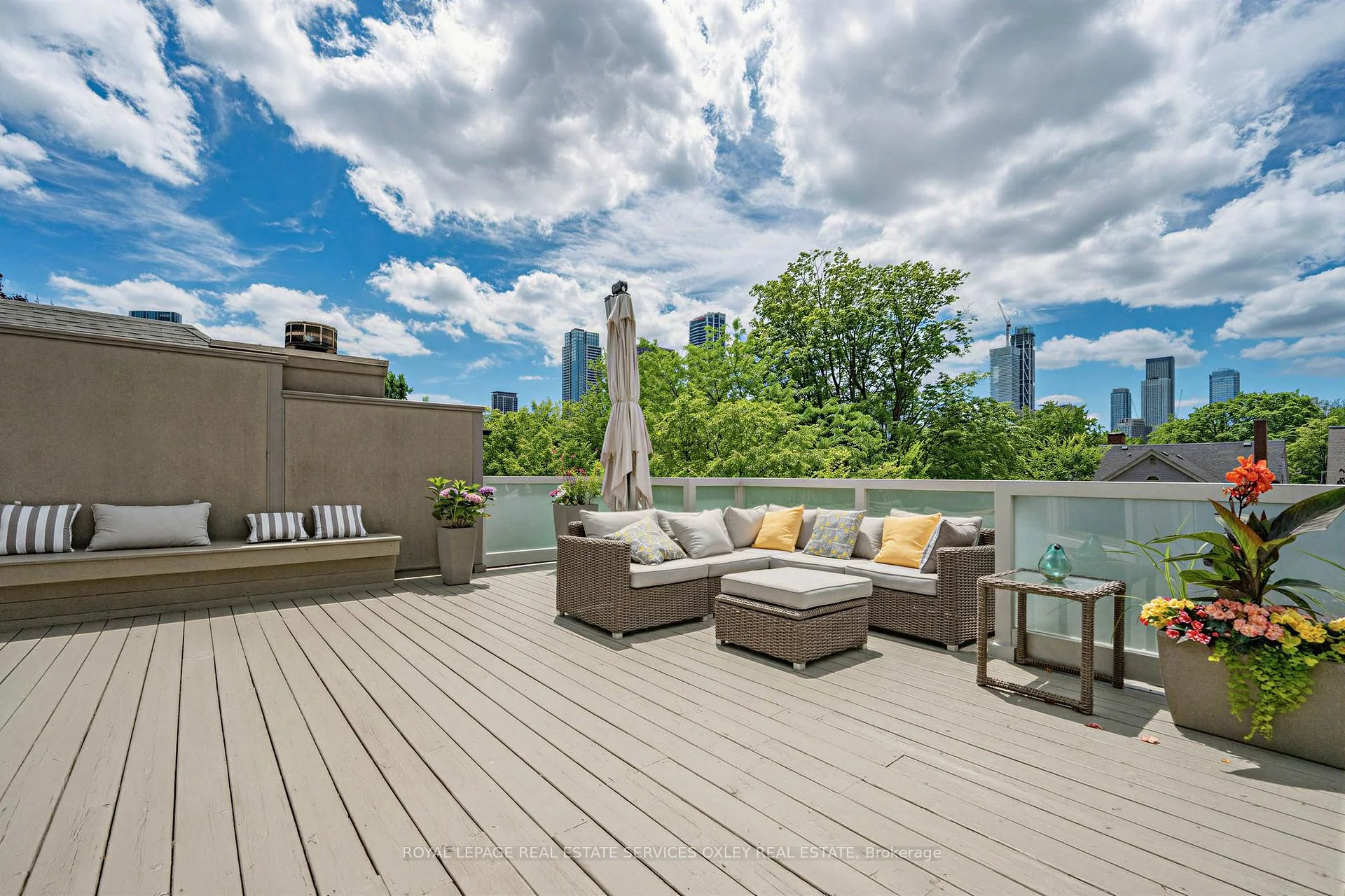 Photo 28 of 155 South Drive, Toronto, Rosedale-Moore Park — HOMEH