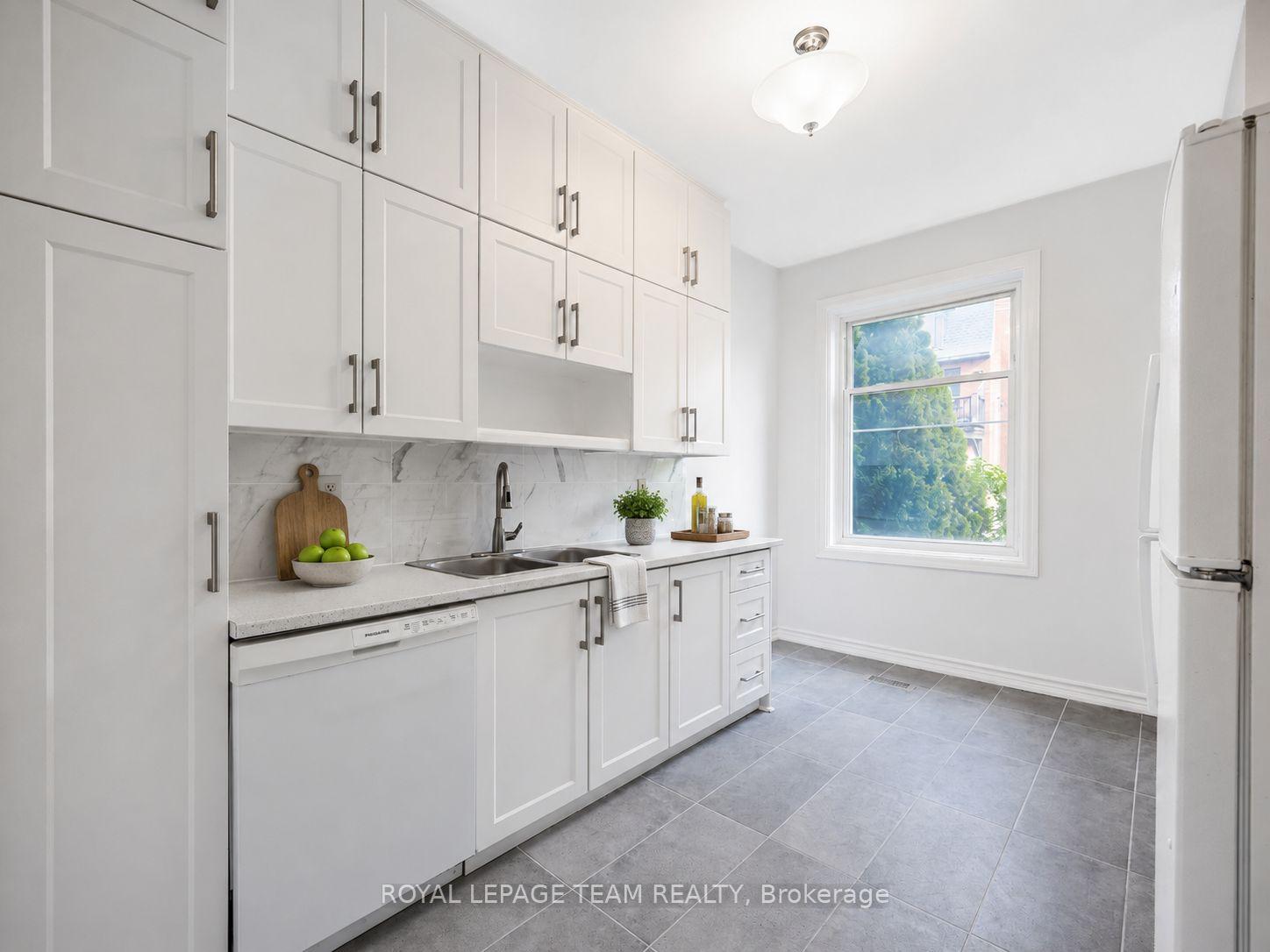 Photo 10 of 301 Somerset Street E, Ottawa, Sandy Hill — HOMEH
