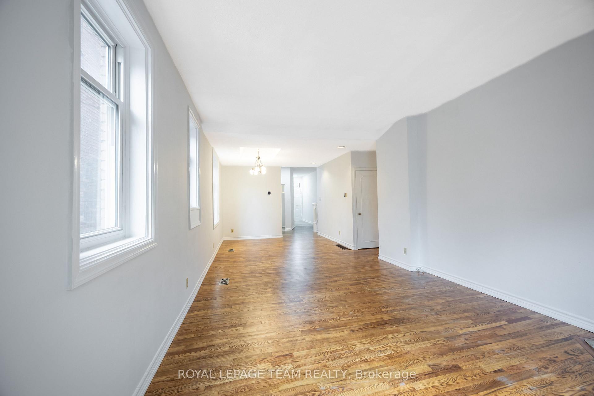 Photo 20 of 301 Somerset Street E, Ottawa, Sandy Hill — HOMEH