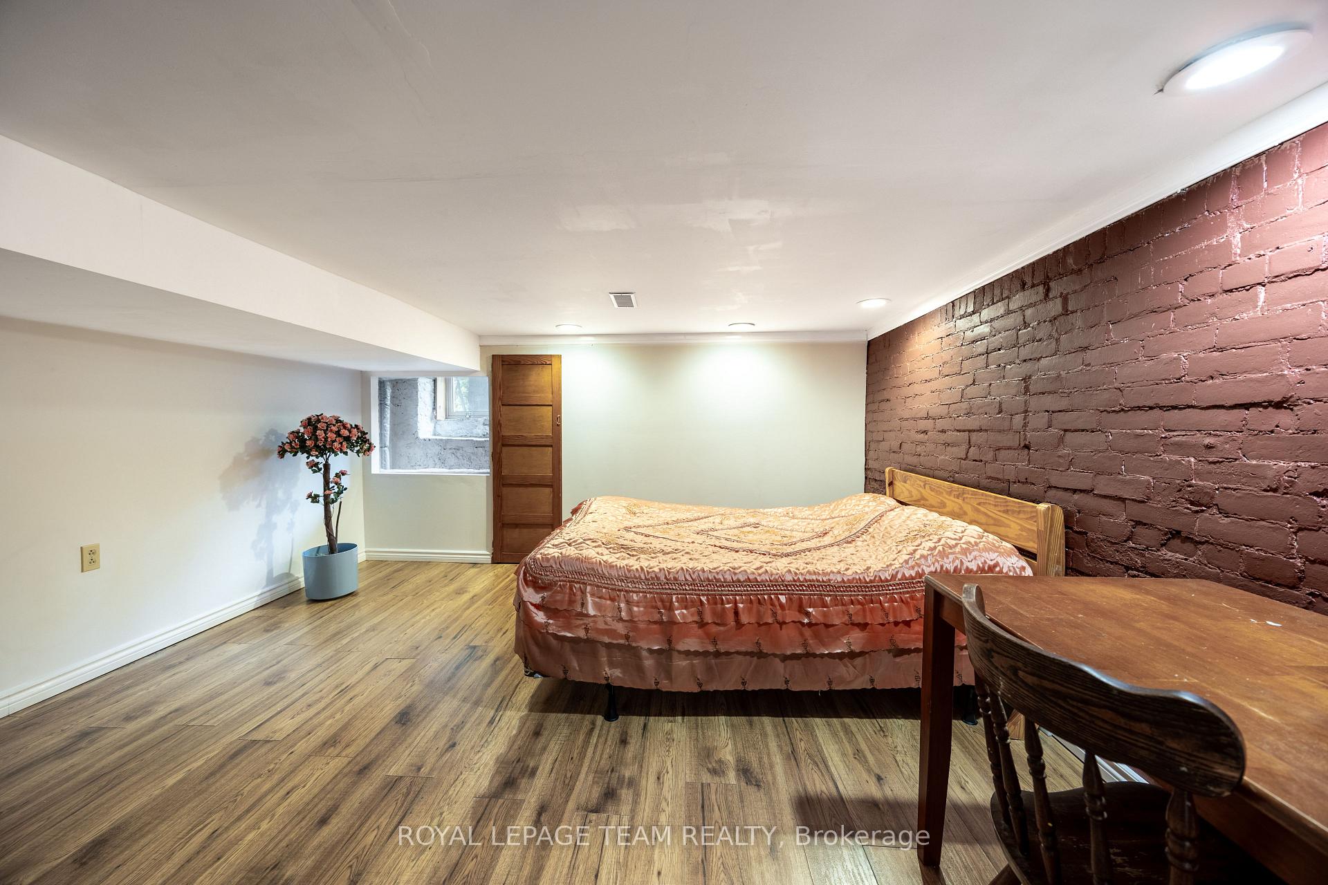 Photo 39 of 301 Somerset Street E, Ottawa, Sandy Hill — HOMEH