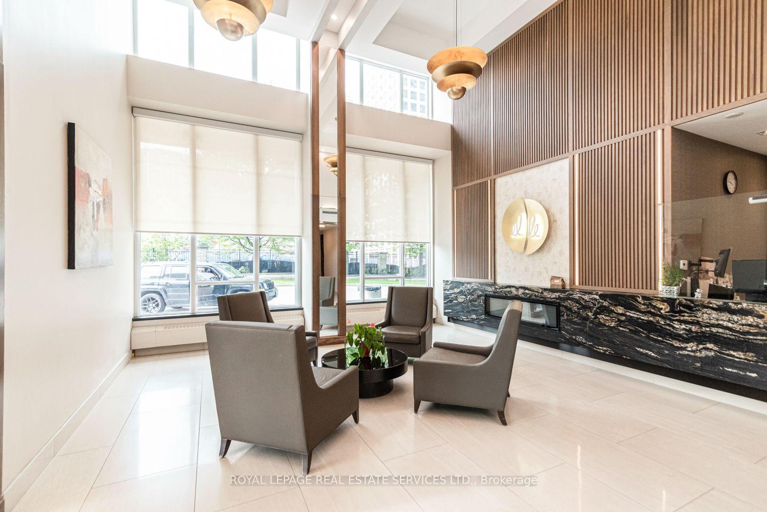 Photo 3 of Unit #2508, 3525 Kariya Drive, Mississauga, Fairview — HOMEH
