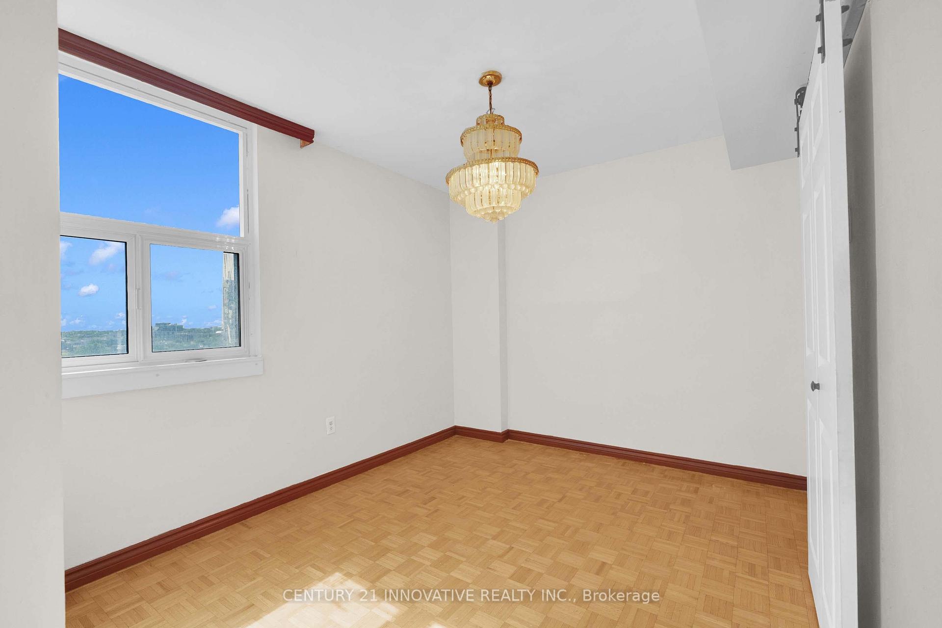 Photo 13 of Unit 1903, 3 Massey Square, Toronto, Crescent Town — HOMEH