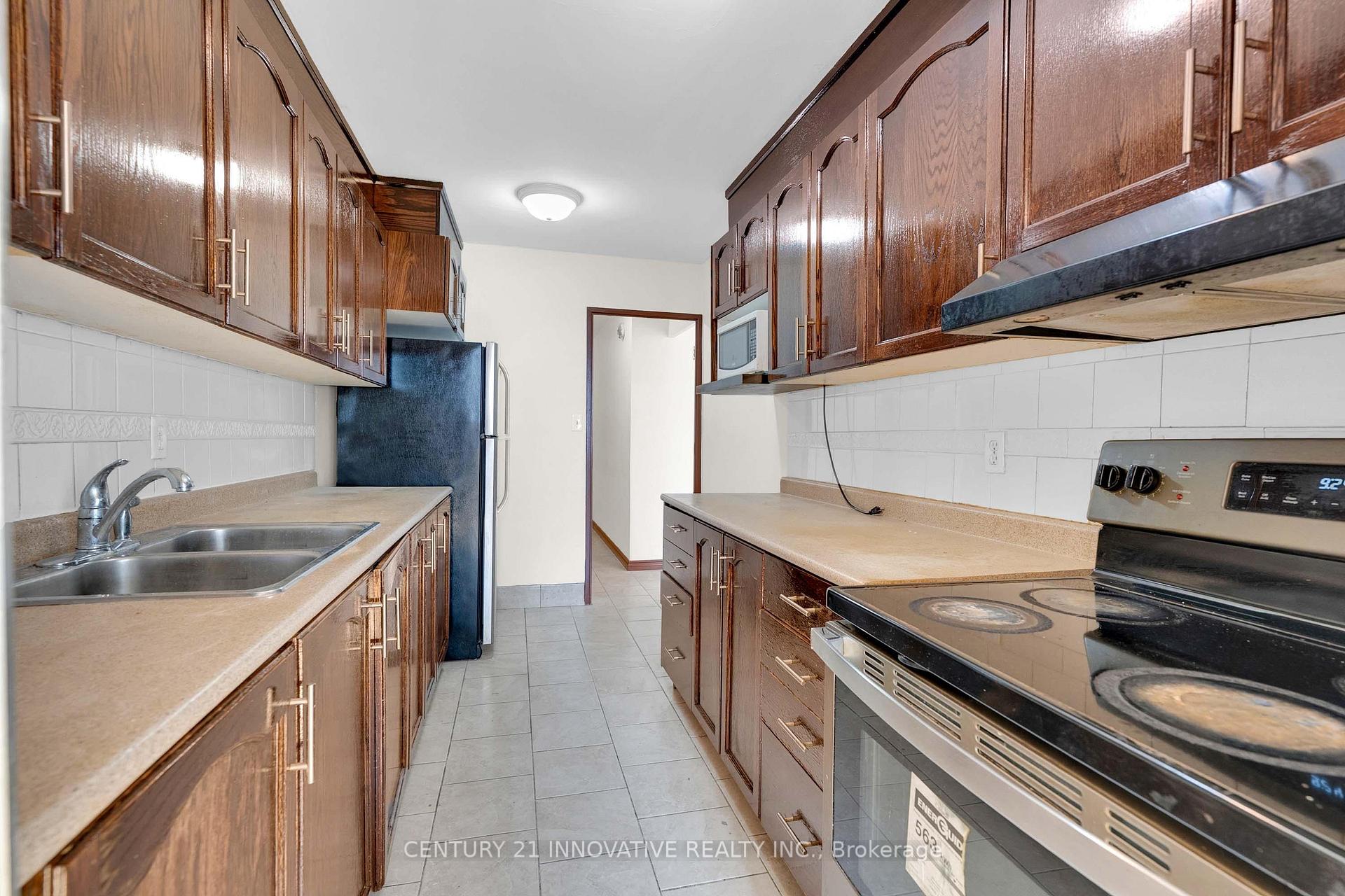 Photo 15 of Unit 1903, 3 Massey Square, Toronto, Crescent Town — HOMEH