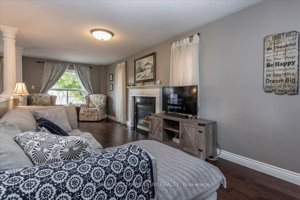 Photo 18 of 18 Bear Creek Drive, Barrie, Holly — HOMEH