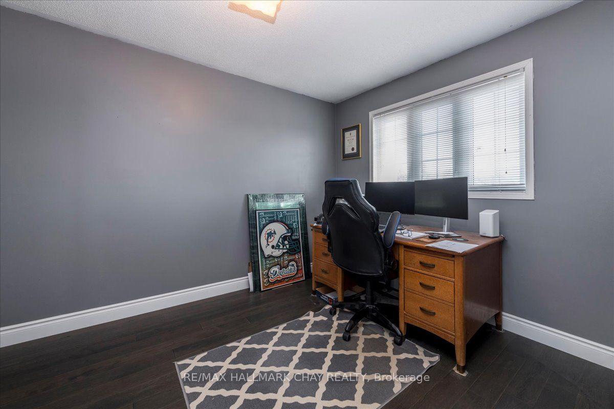 Photo 28 of 18 Bear Creek Drive, Barrie, Holly — HOMEH