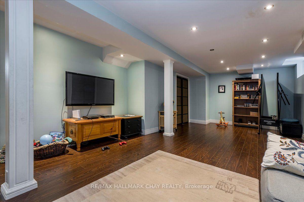 Photo 31 of 18 Bear Creek Drive, Barrie, Holly — HOMEH
