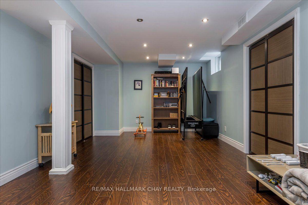 Photo 33 of 18 Bear Creek Drive, Barrie, Holly — HOMEH