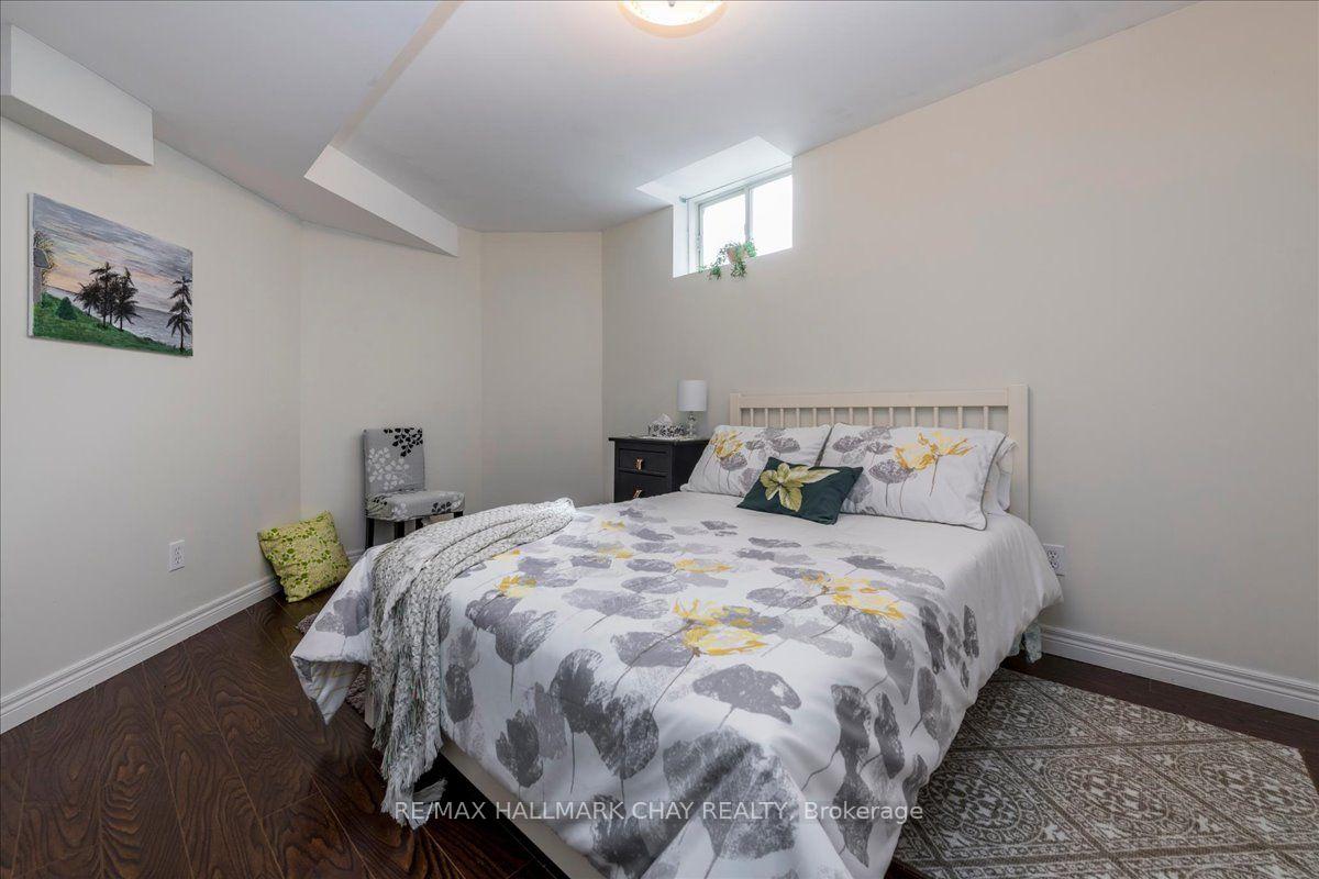 Photo 34 of 18 Bear Creek Drive, Barrie, Holly — HOMEH