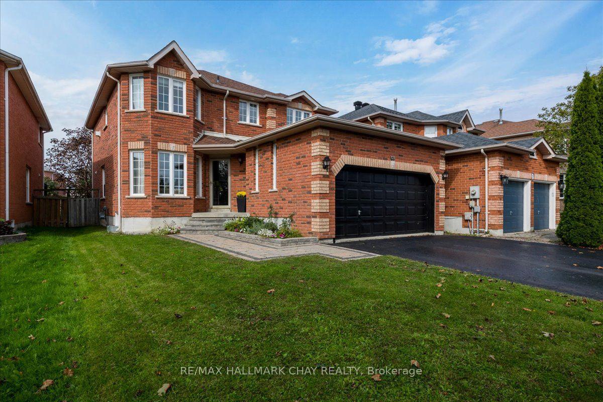 Photo 1 of 18 Bear Creek Drive, Barrie, Holly — HOMEH