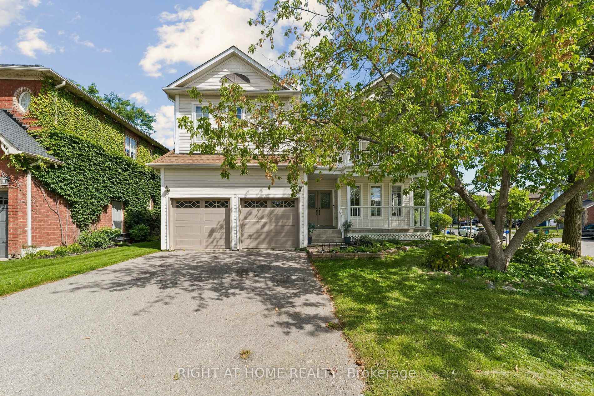 Photo 1 of 23 Croxall Boulevard, Whitby, Brooklin — HOMEH