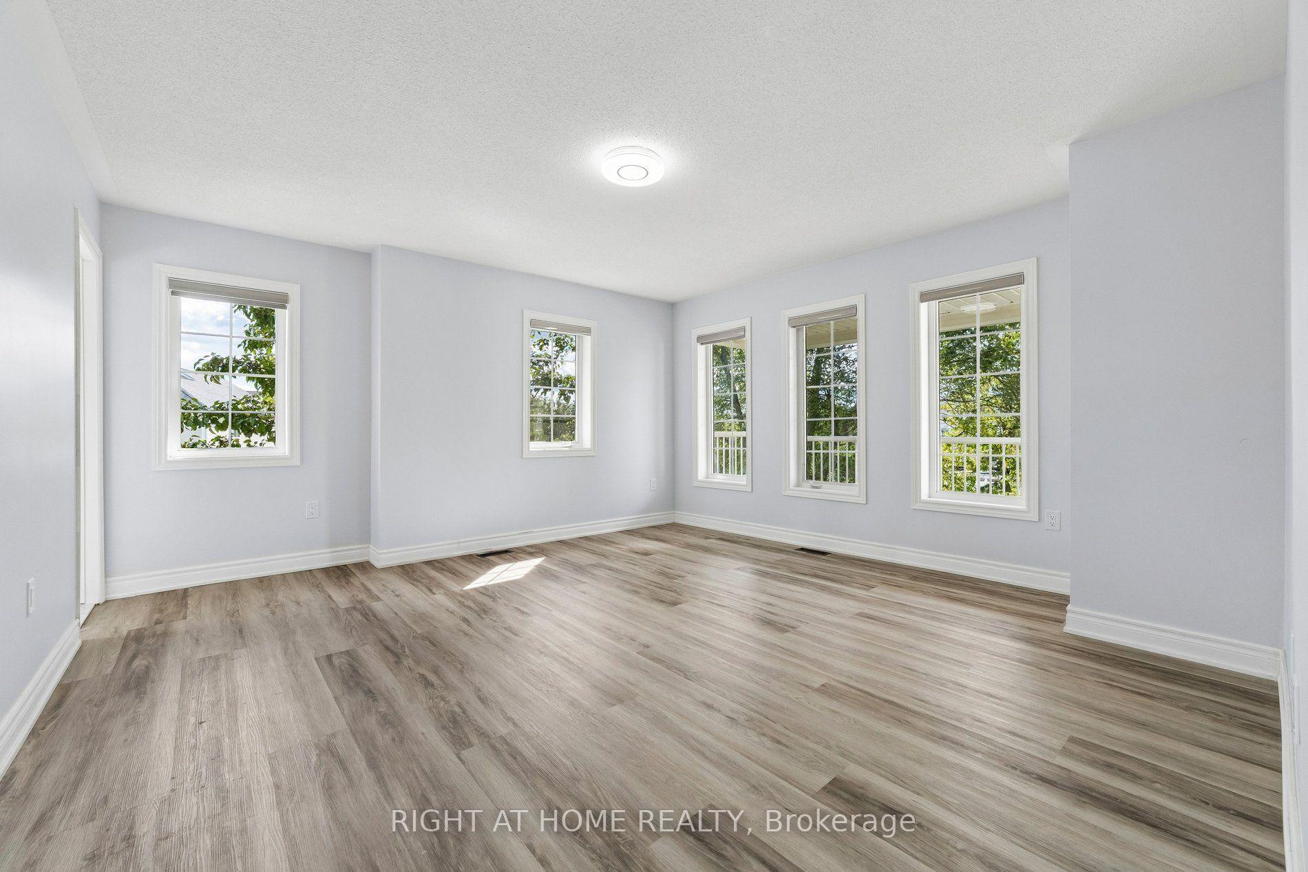 Photo 32 of 23 Croxall Boulevard, Whitby, Brooklin — HOMEH