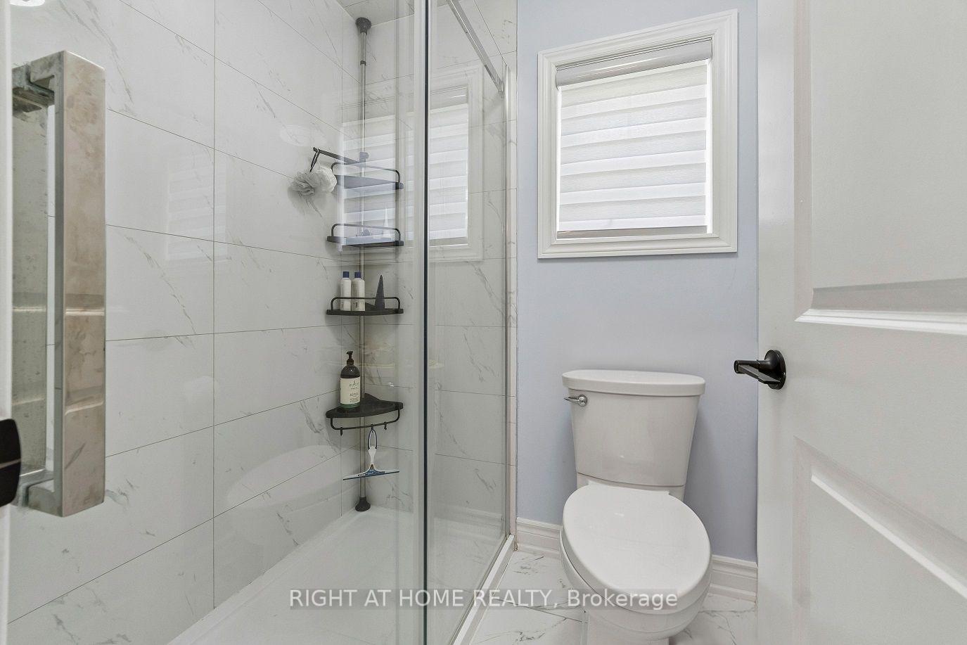 Photo 30 of 23 Croxall Boulevard, Whitby, Brooklin — HOMEH