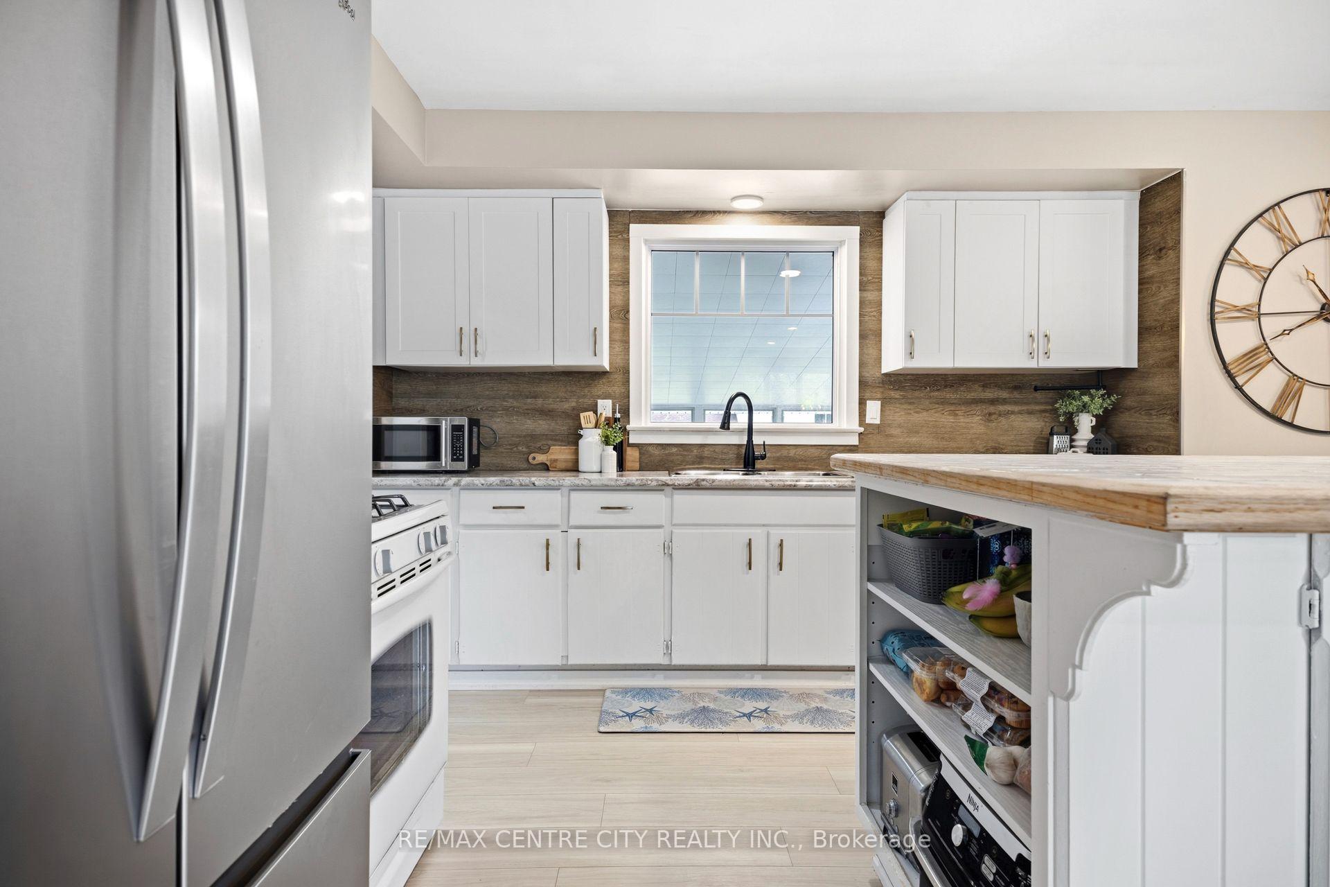 Photo 18 of 17 Butler Drive, St. Thomas — HOMEH