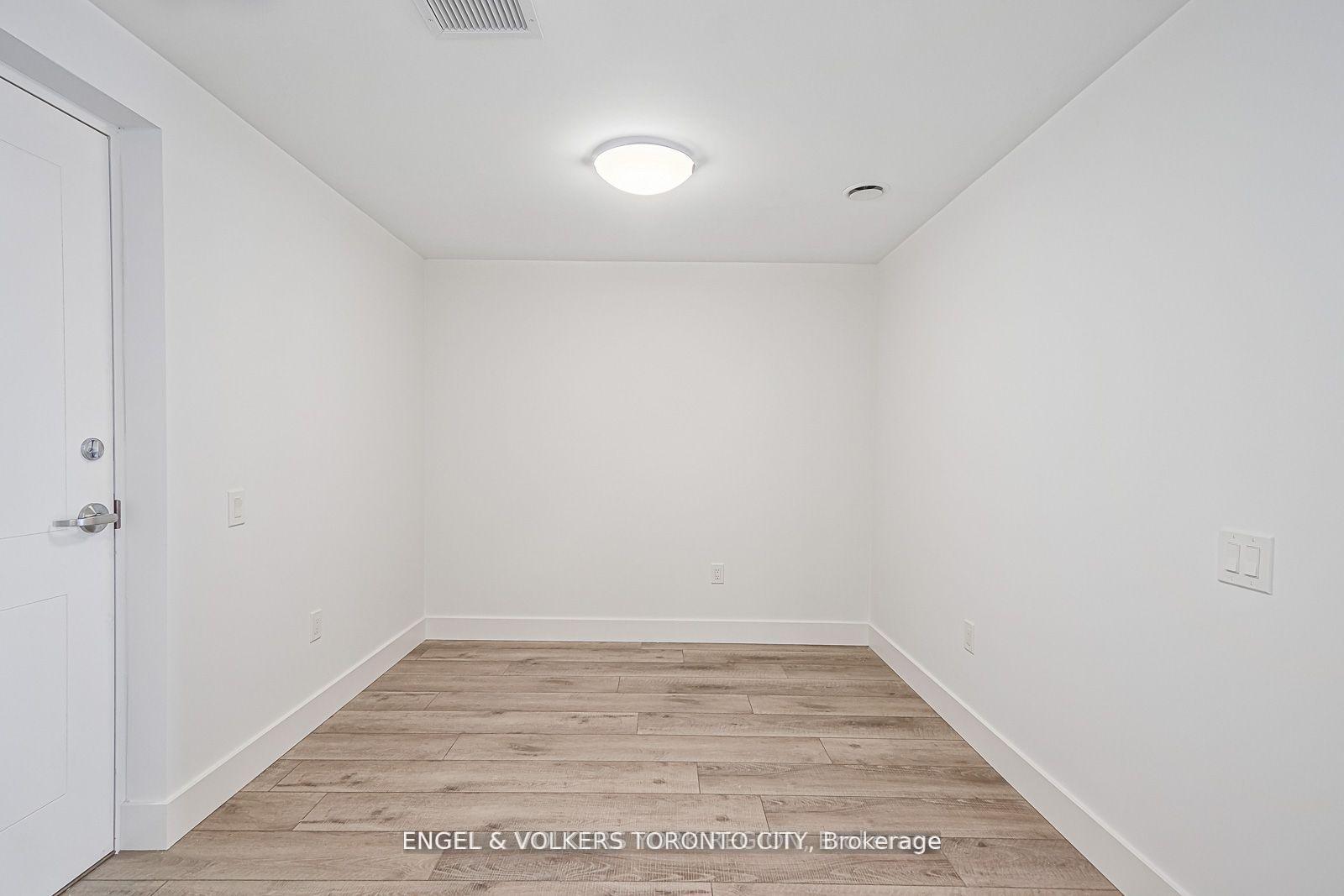 Photo 18 of Unit 327, 4 Kimberly Lane E, Collingwood — HOMEH