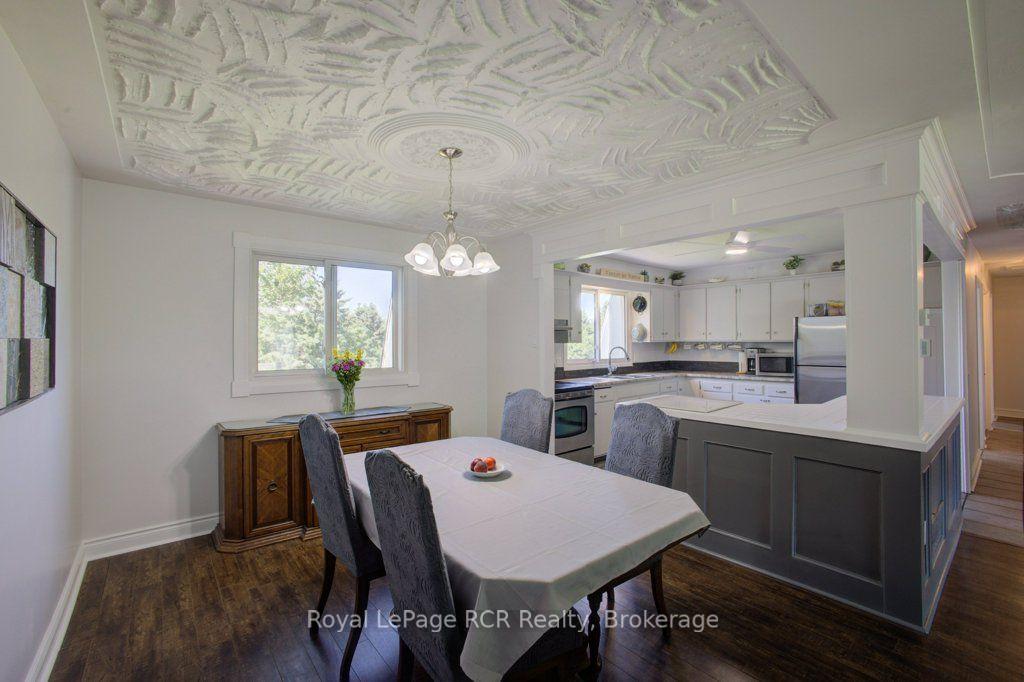 Photo 10 of 15 Booth Street E, Mapleton, Rural Mapleton — HOMEH