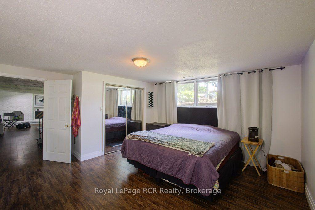 Photo 26 of 15 Booth Street E, Mapleton, Rural Mapleton — HOMEH