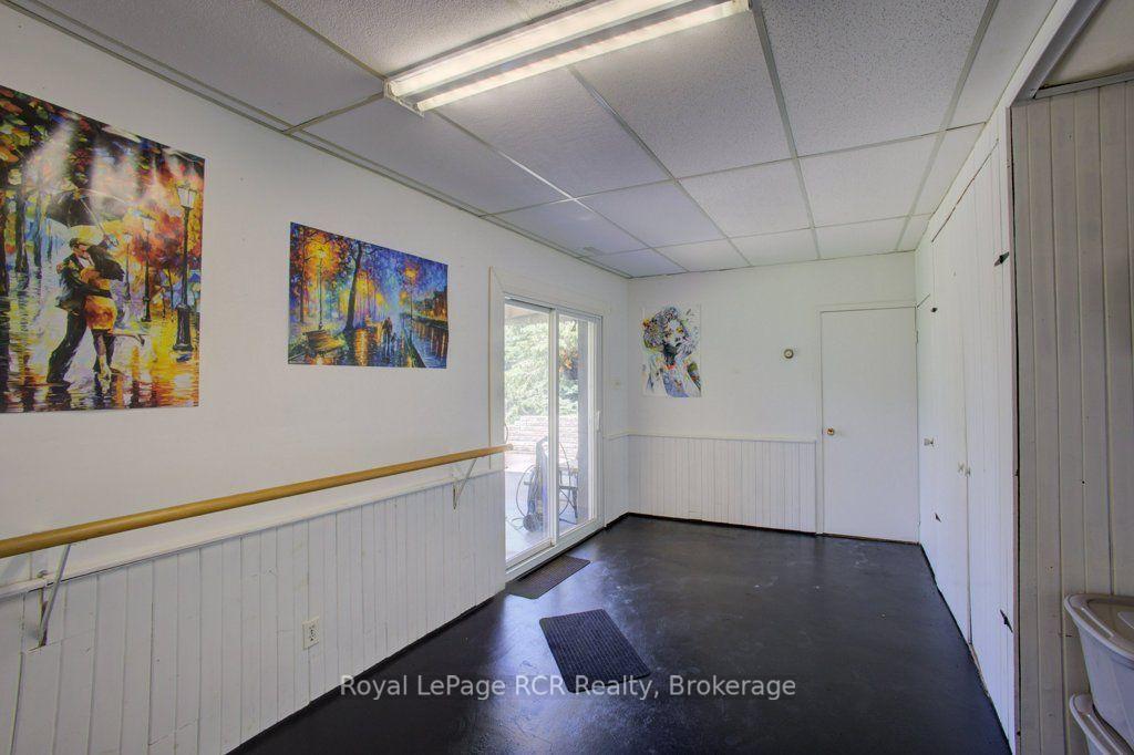Photo 29 of 15 Booth Street E, Mapleton, Rural Mapleton — HOMEH