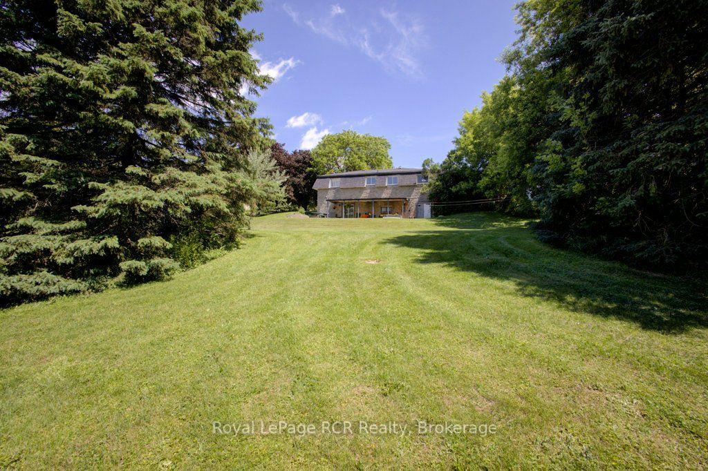 Photo 35 of 15 Booth Street E, Mapleton, Rural Mapleton — HOMEH