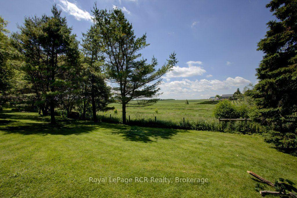 Photo 36 of 15 Booth Street E, Mapleton, Rural Mapleton — HOMEH