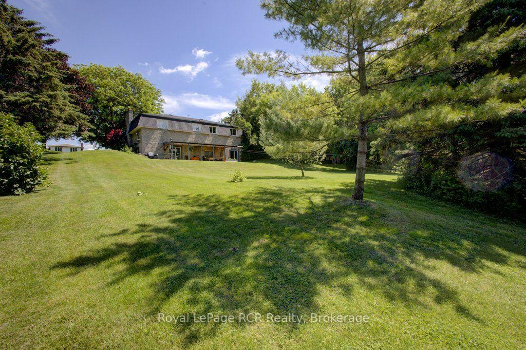Photo 37 of 15 Booth Street E, Mapleton, Rural Mapleton — HOMEH
