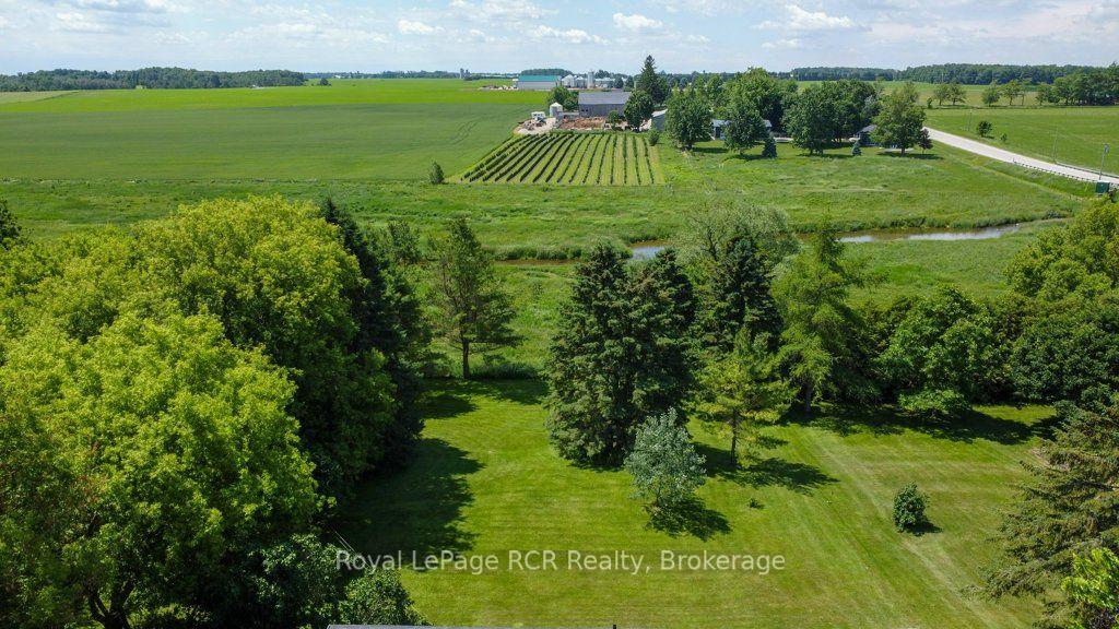 Photo 39 of 15 Booth Street E, Mapleton, Rural Mapleton — HOMEH