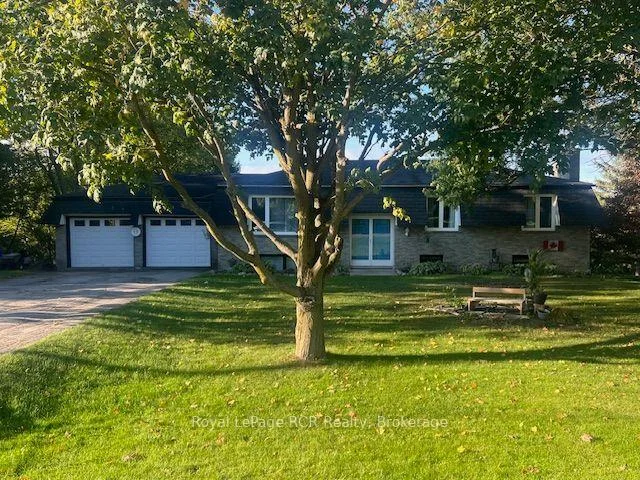 Photo 3 of 15 Booth Street E, Mapleton, Rural Mapleton — HOMEH