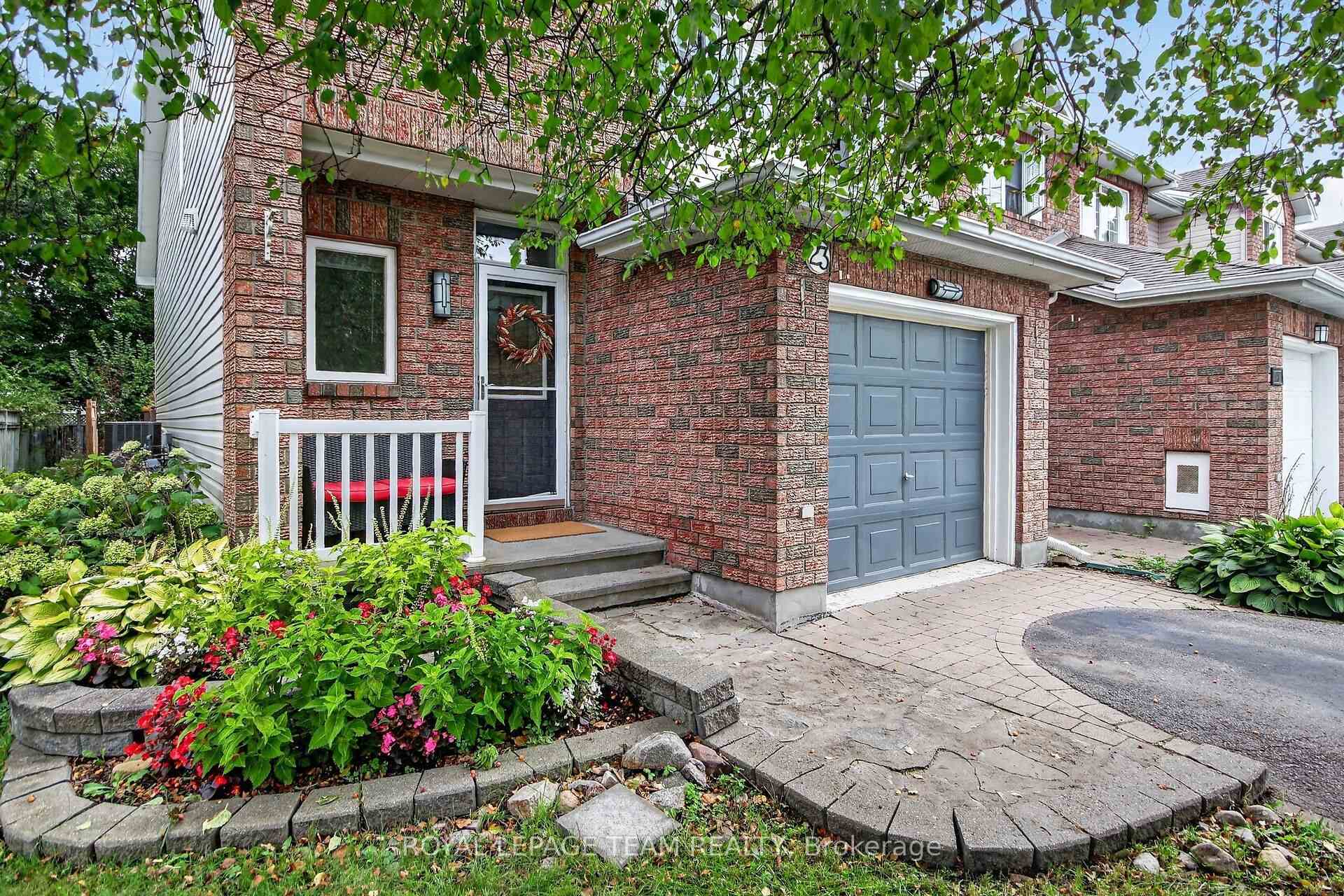 Photo 3 of 23 Grassy Plains Drive, Ottawa, Kanata - Emerald Meadows/Trailwest — HOMEH