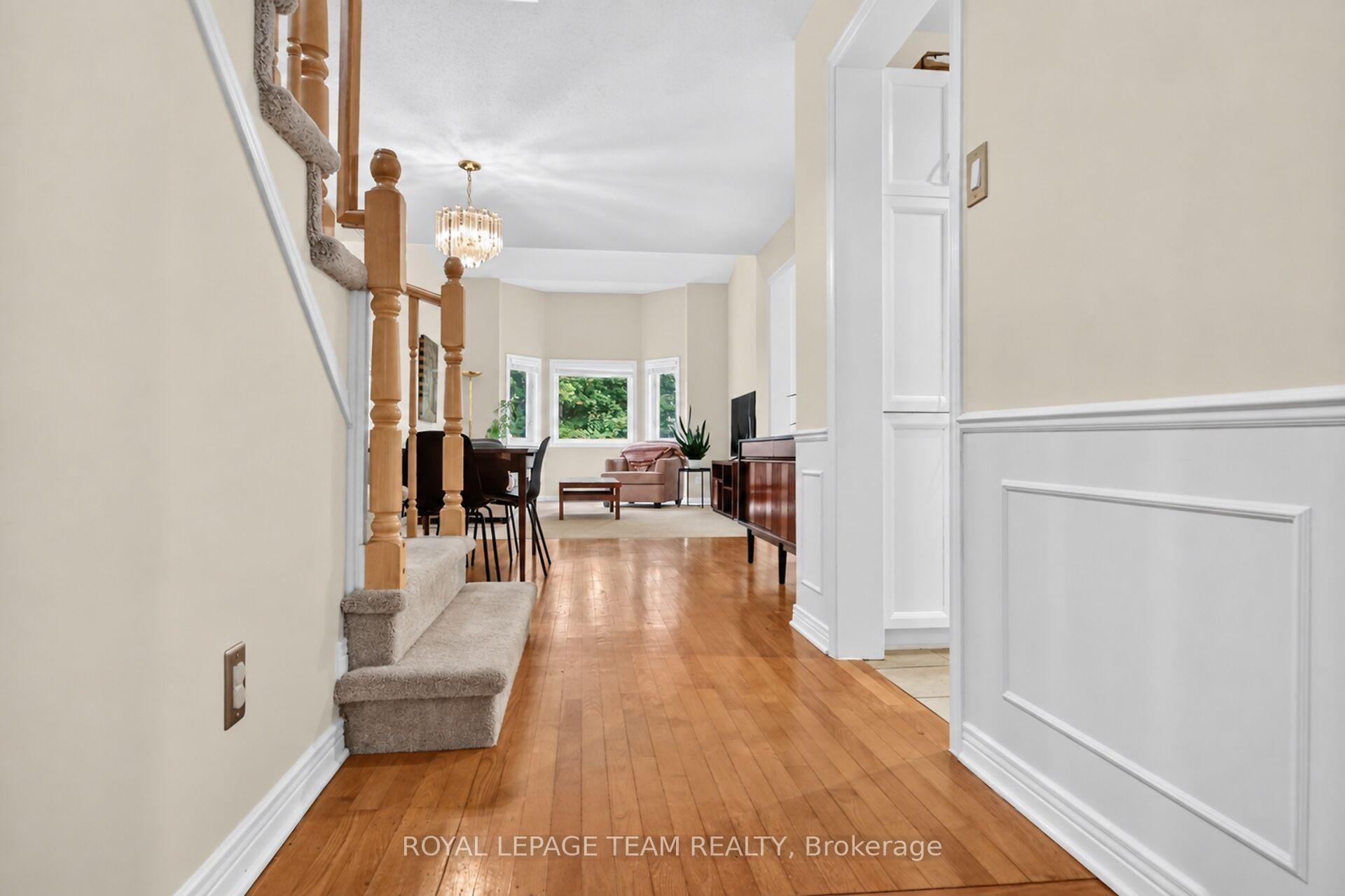 Photo 16 of 23 Grassy Plains Drive, Ottawa, Kanata - Emerald Meadows/Trailwest — HOMEH