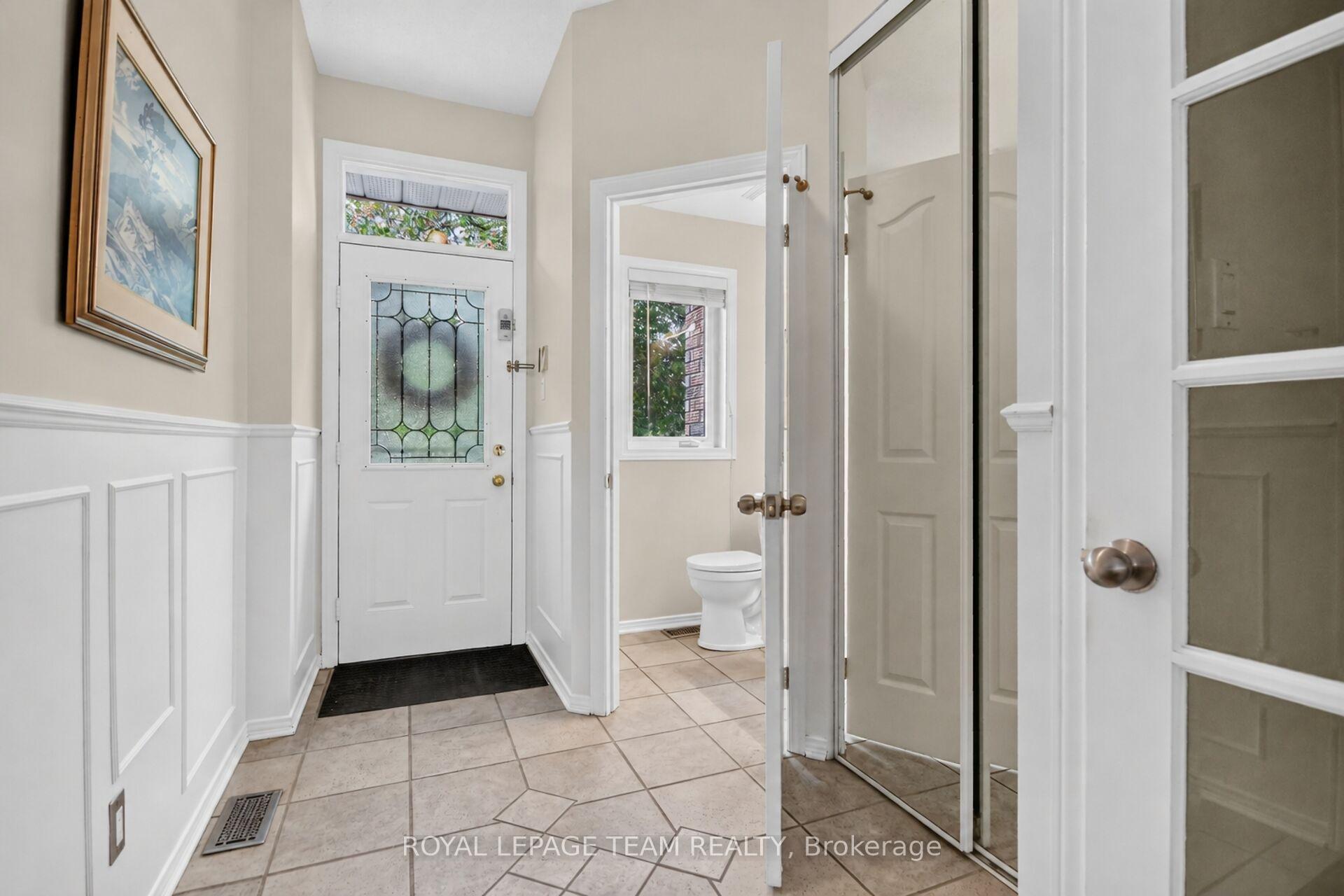 Photo 17 of 23 Grassy Plains Drive, Ottawa, Kanata - Emerald Meadows/Trailwest — HOMEH