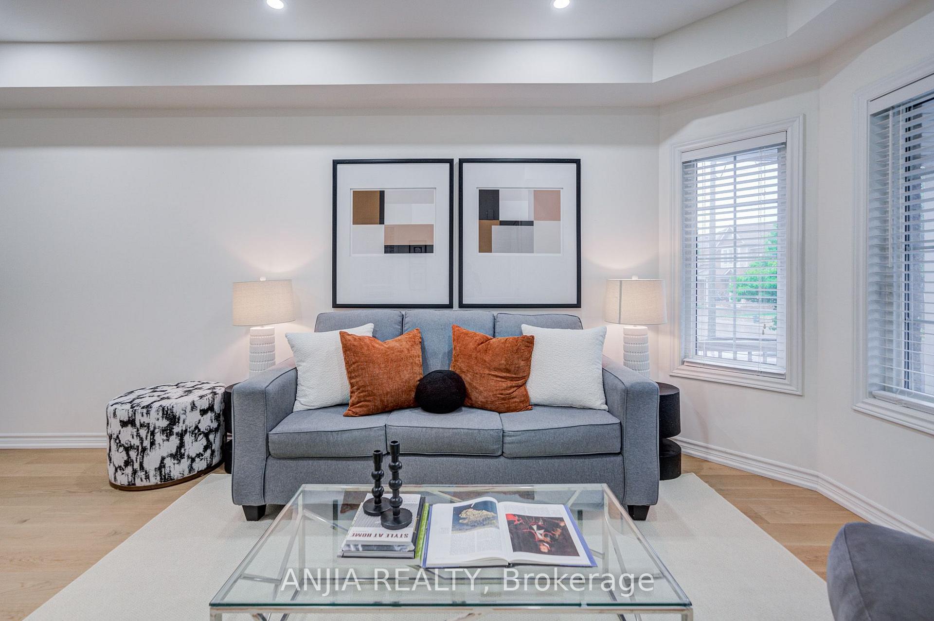 Photo 6 of 719 Hammersly Boulevard, Markham, Wismer — HOMEH