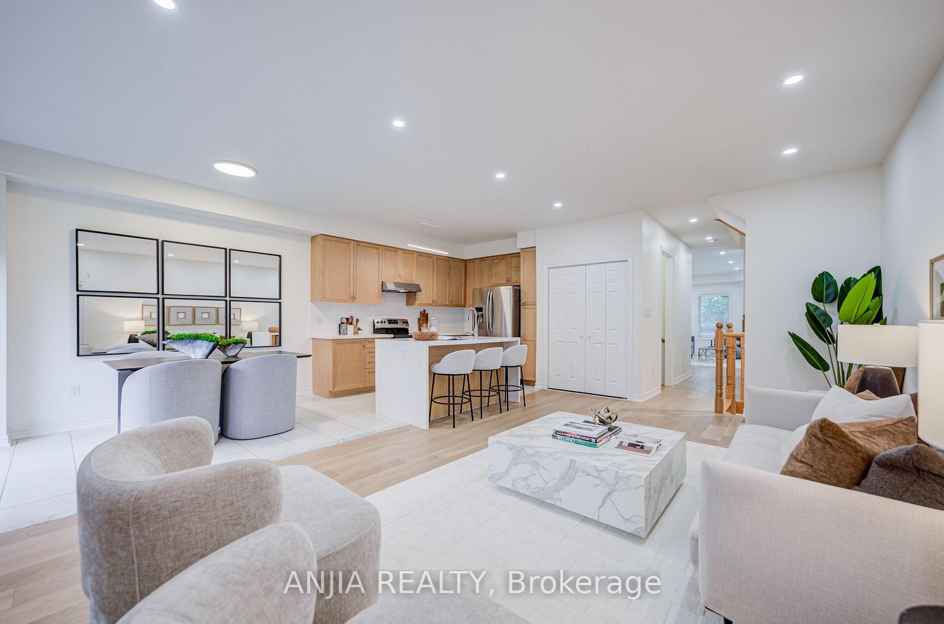 Photo 10 of 719 Hammersly Boulevard, Markham, Wismer — HOMEH