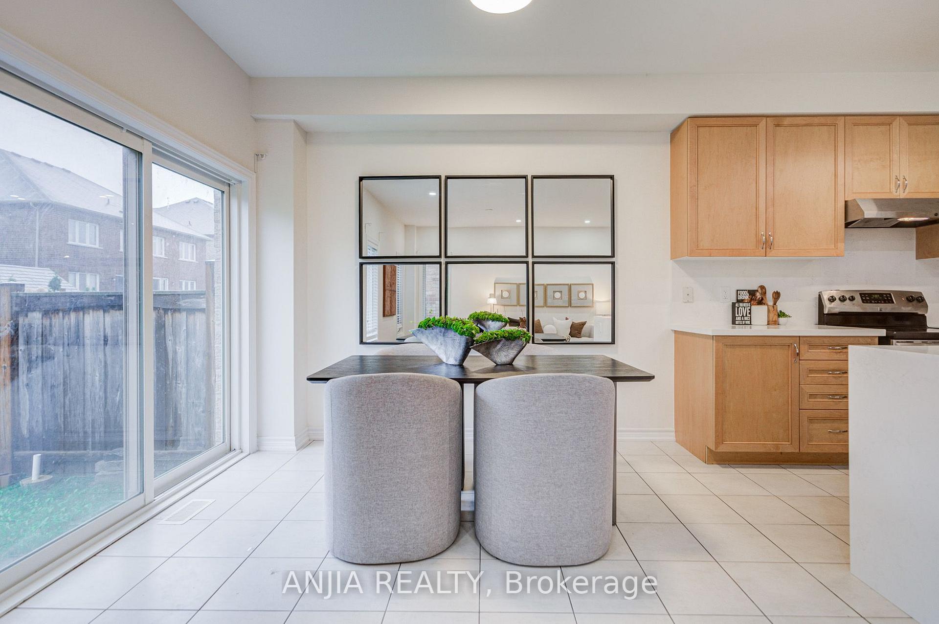 Photo 12 of 719 Hammersly Boulevard, Markham, Wismer — HOMEH
