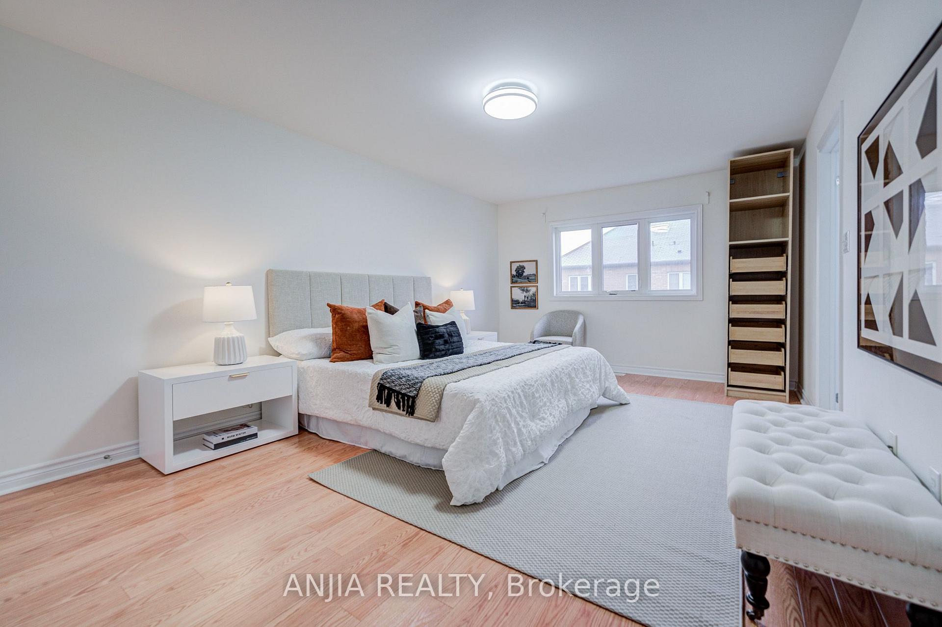 Photo 16 of 719 Hammersly Boulevard, Markham, Wismer — HOMEH