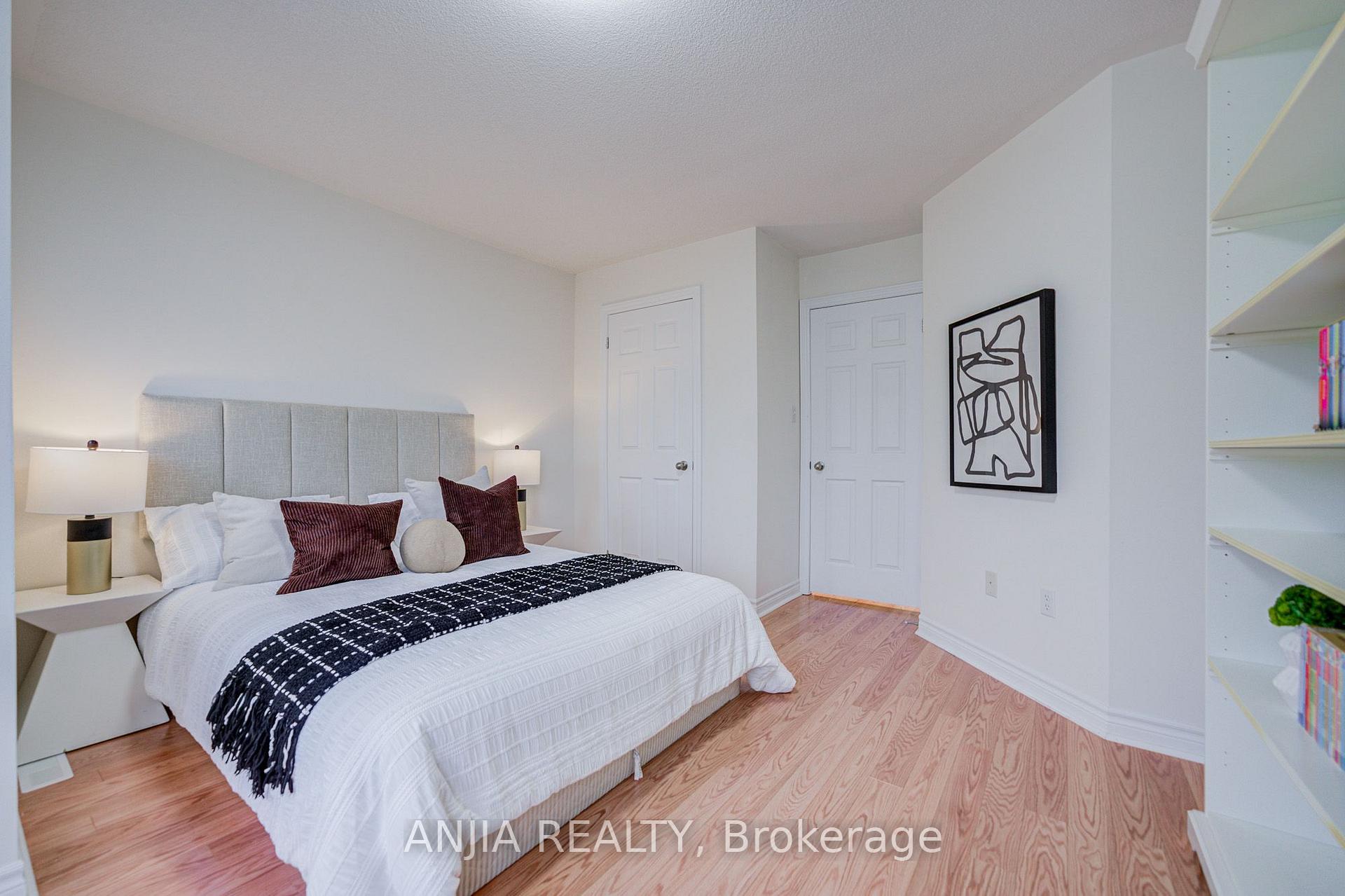Photo 19 of 719 Hammersly Boulevard, Markham, Wismer — HOMEH
