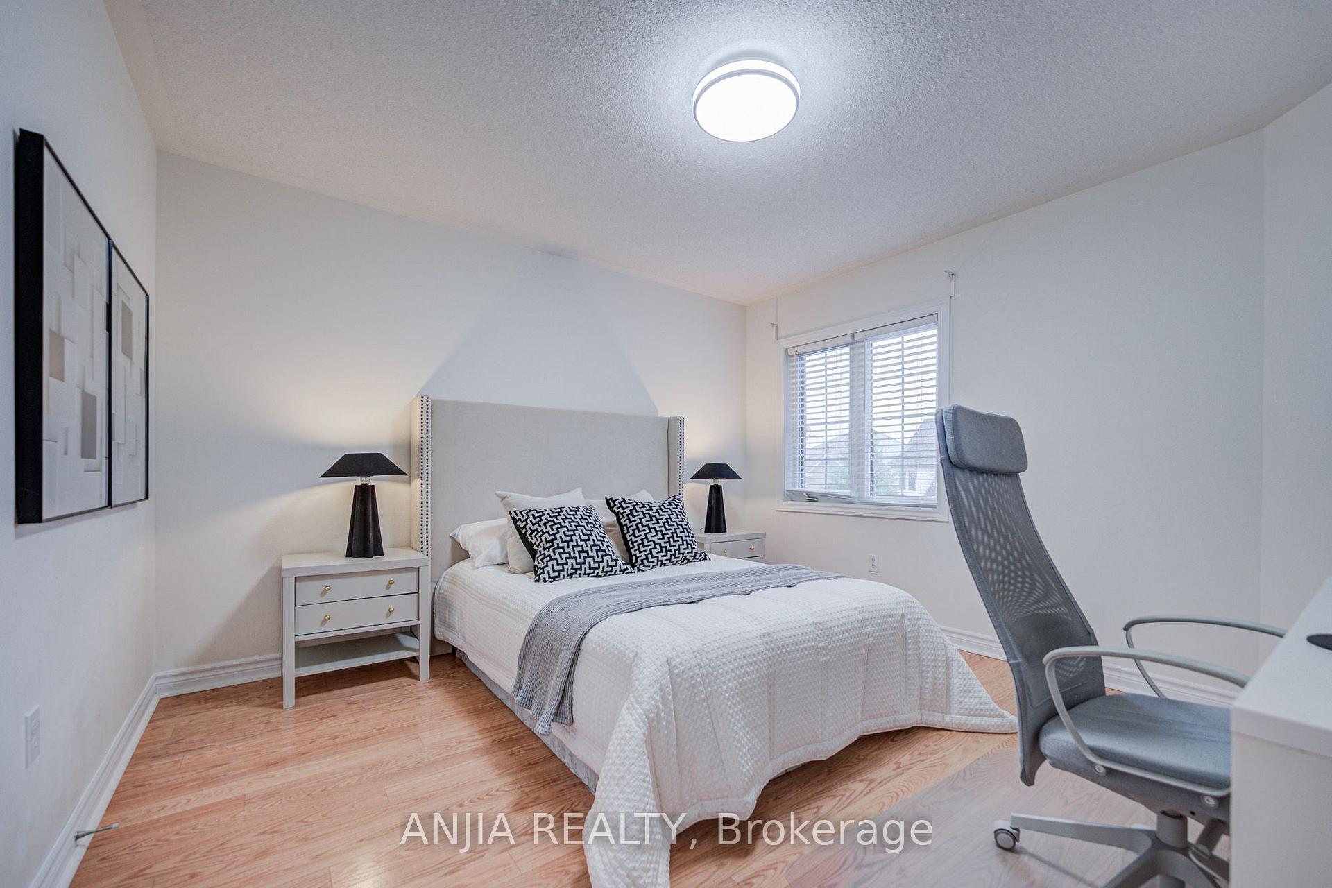 Photo 20 of 719 Hammersly Boulevard, Markham, Wismer — HOMEH